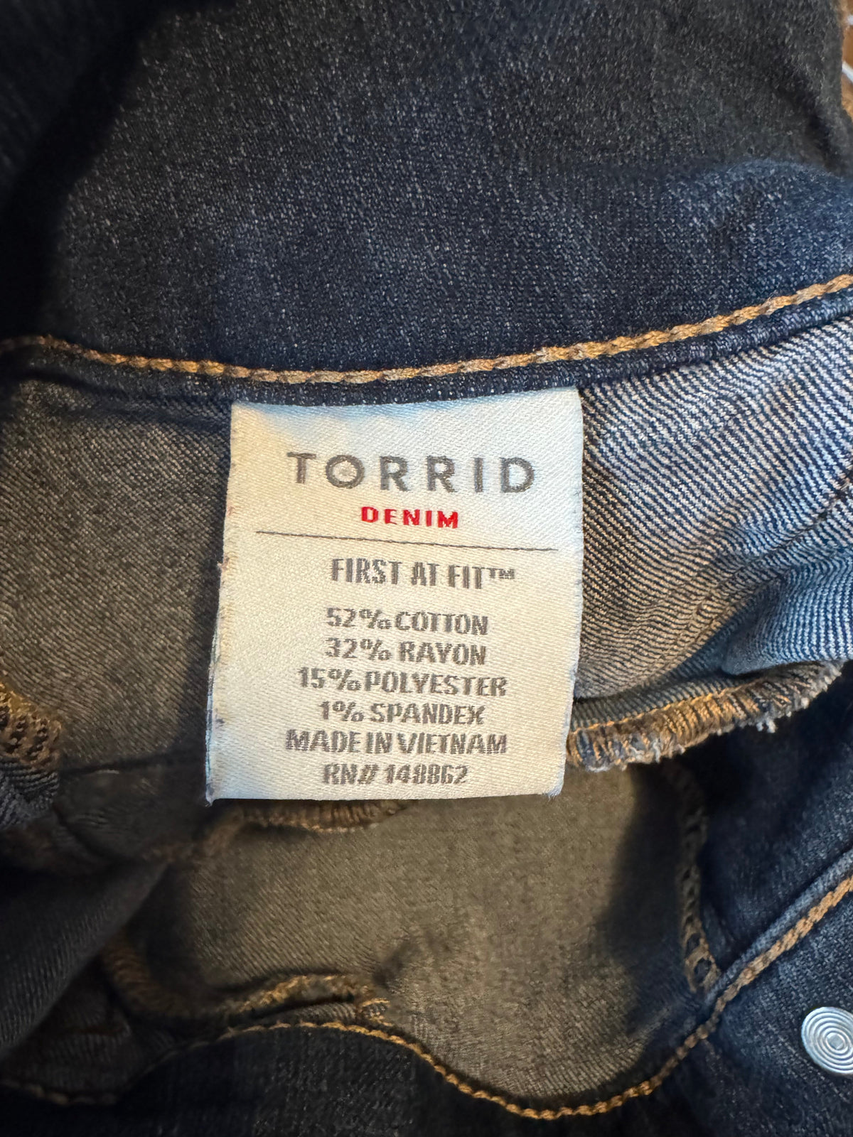 Seller #129 - EUC Torrid Premium 14R Jegging