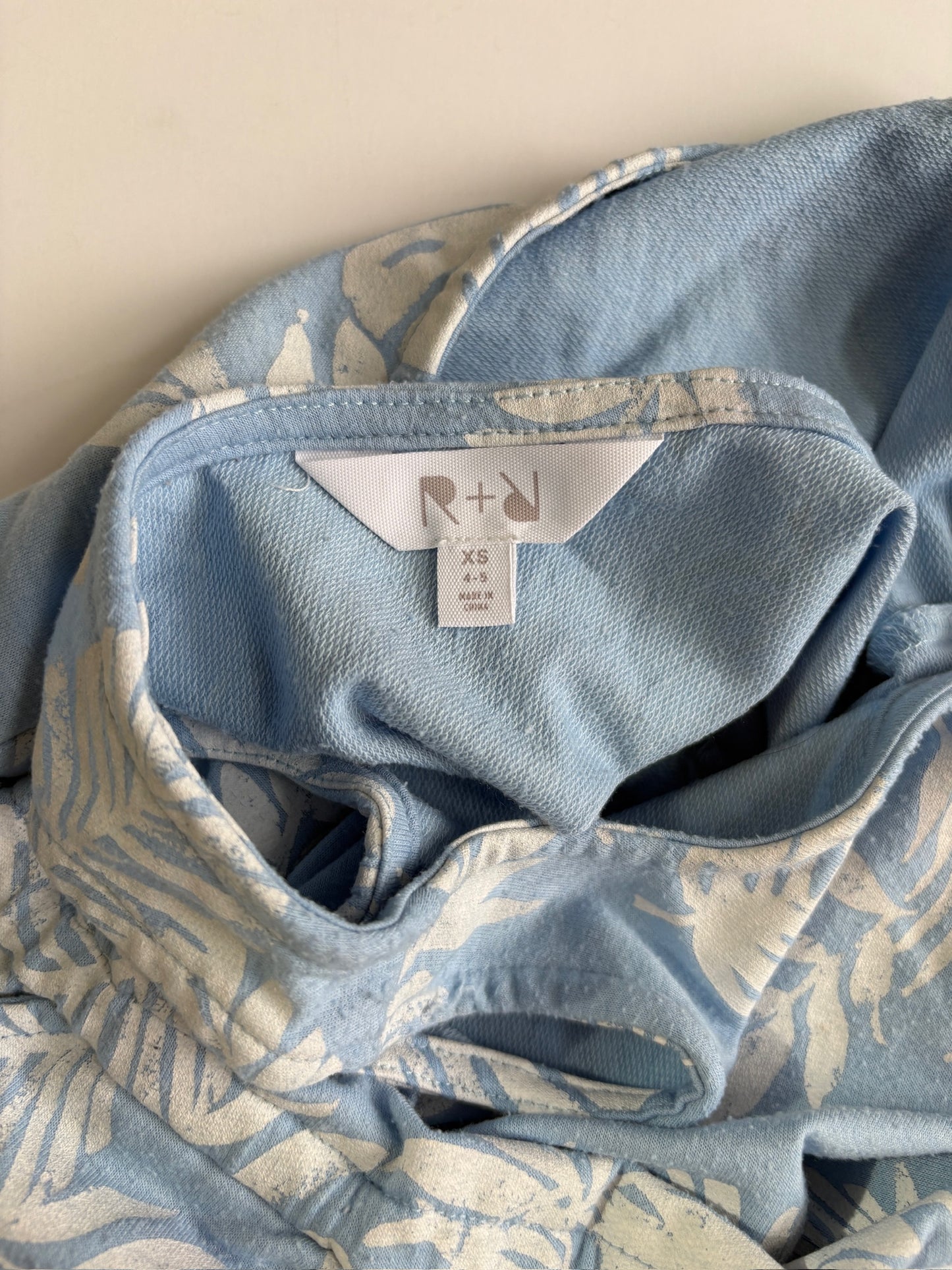 Seller #105 - Size 4/5 Girls Rumi + Ryder Blue Tropical Romper GUC