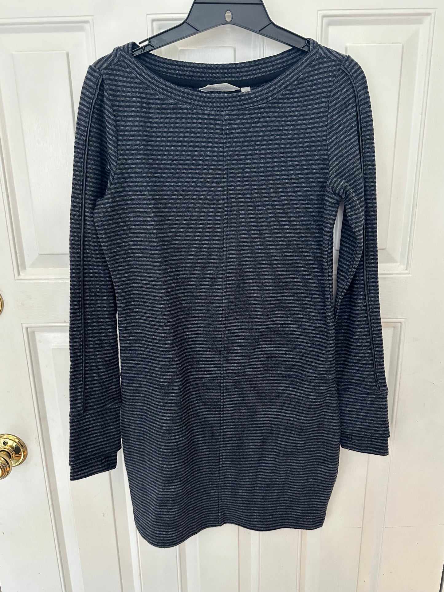 #133 Athleta Sz XXS Long Sweatshirt so comfy!!