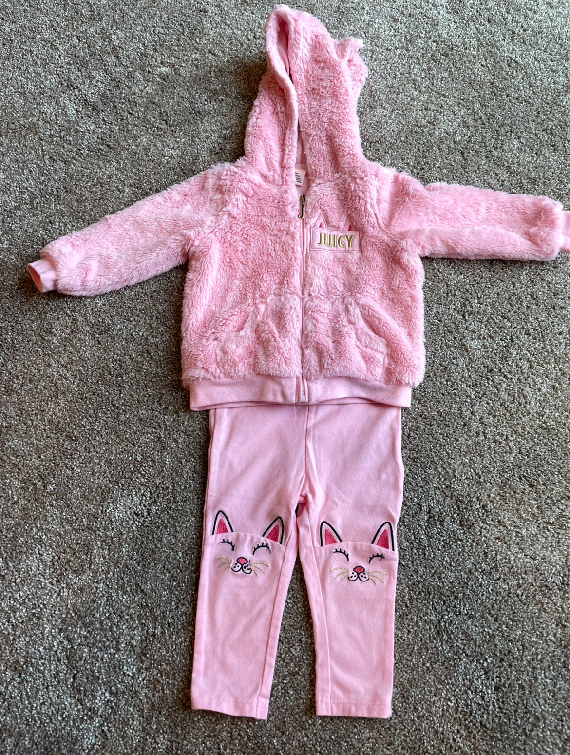 Seller 129- girls 12 month Juicy Couture outfit