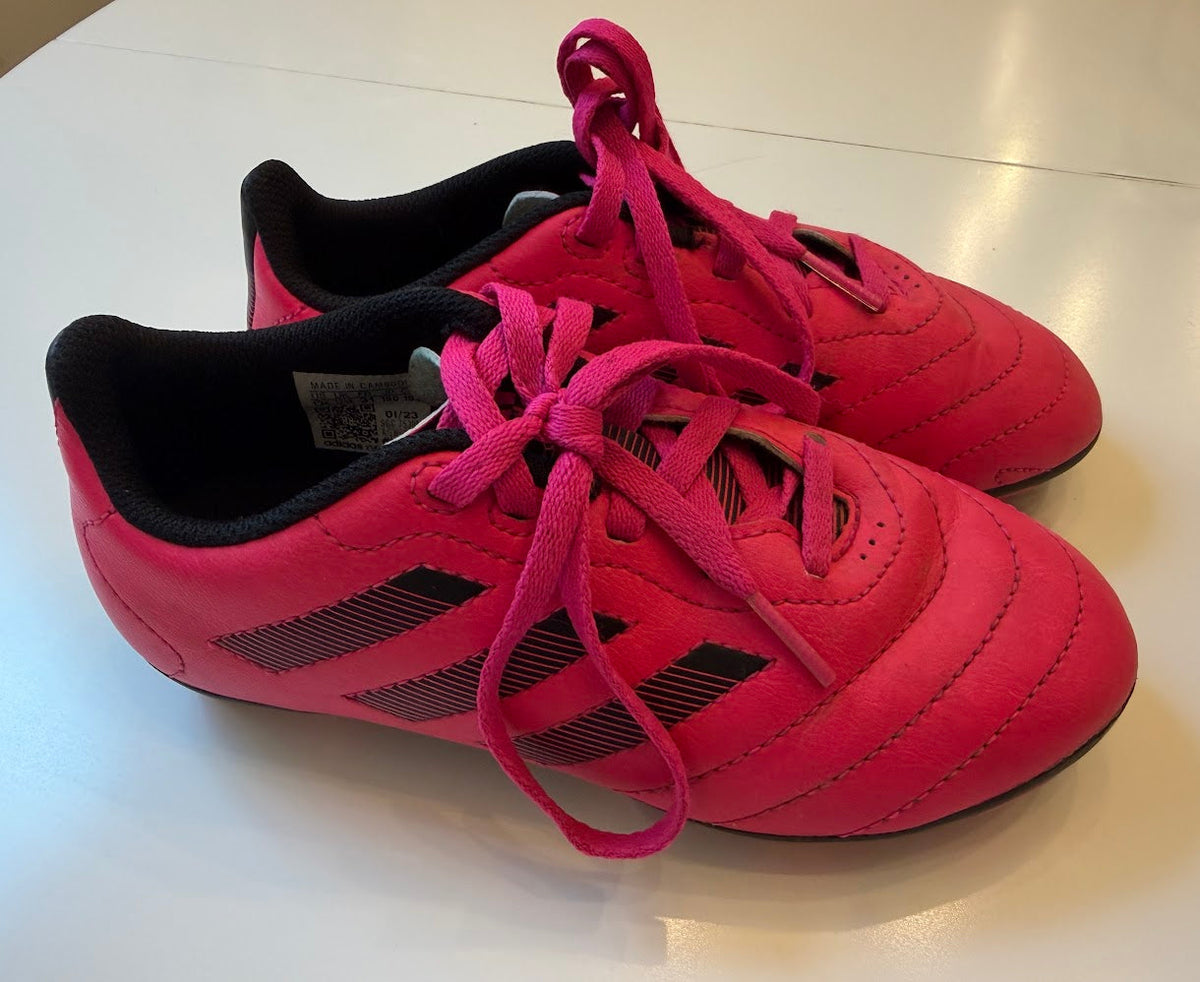 #9 Girls 13k Adidas Hot Pink Cleats GUC/VGUC