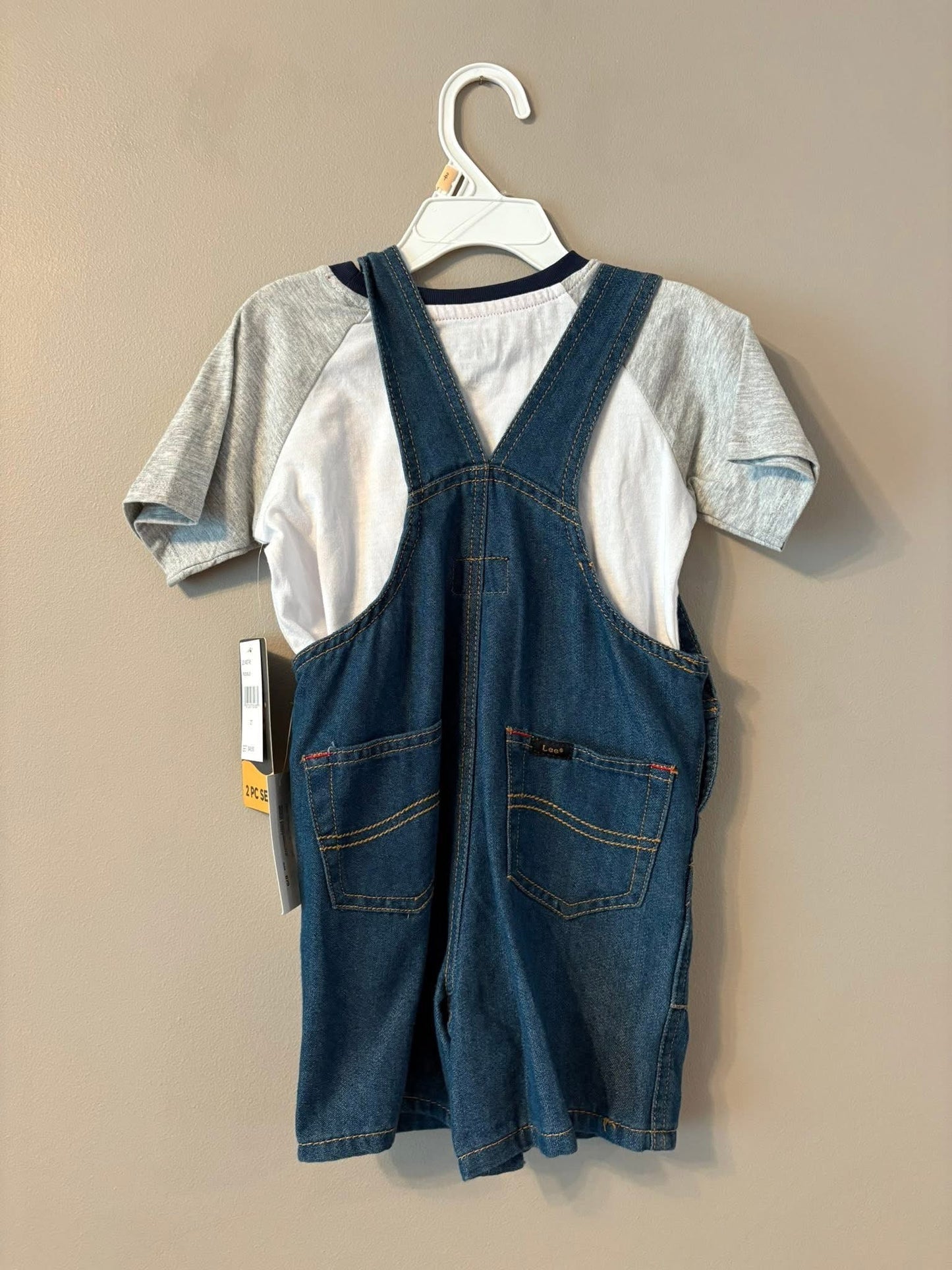 #133 **REDUCED** 2T Outfit