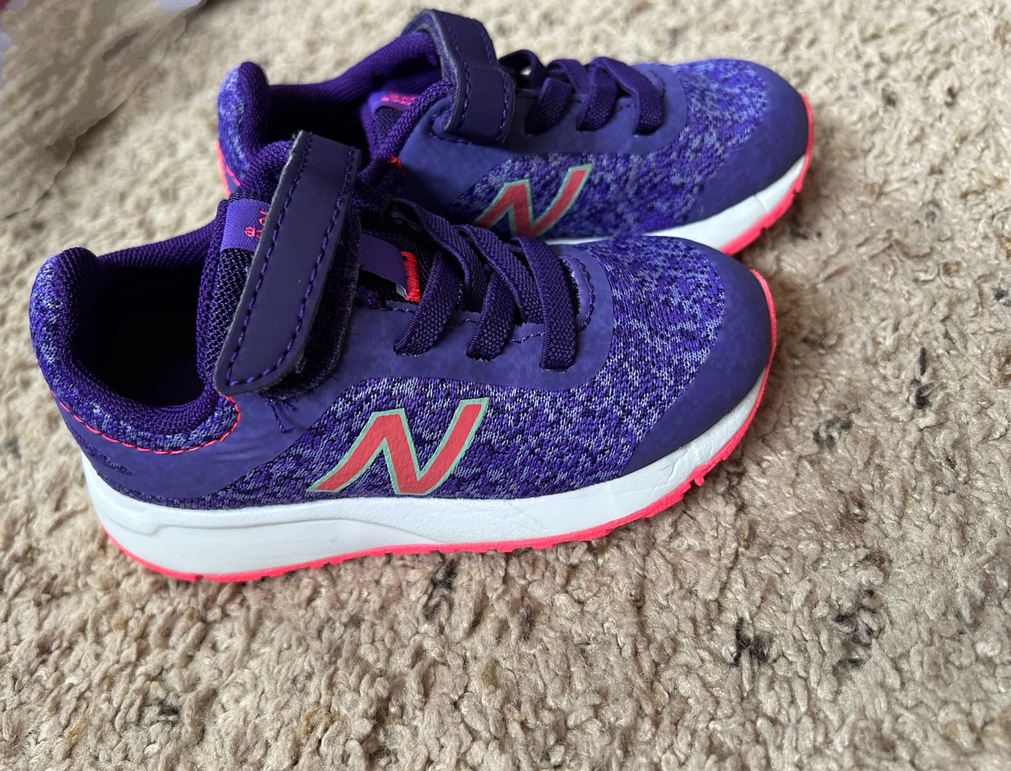 Seller 122, VGUC, Girls Size 6C, New Balance
