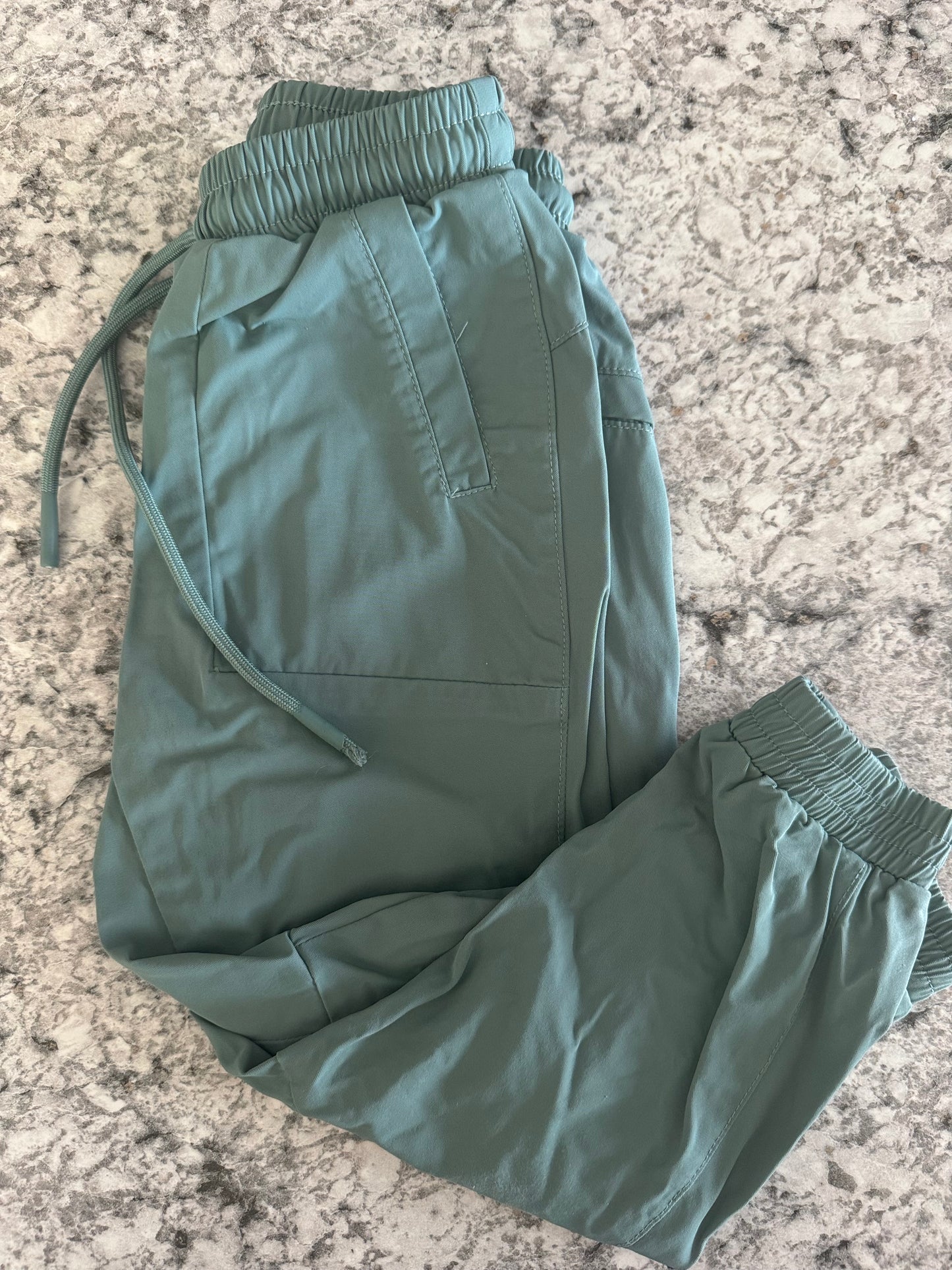 #107 Olive & Scout Joggers 2T