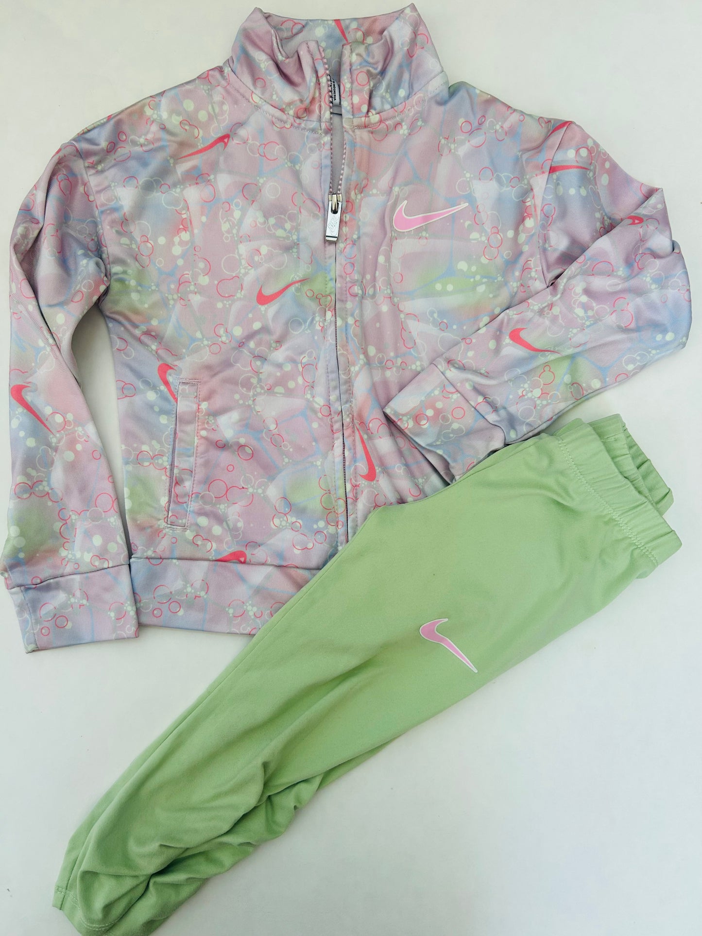 #6 Girls 5T Nike dry fit tie dye full zip jacket and green capri leggings