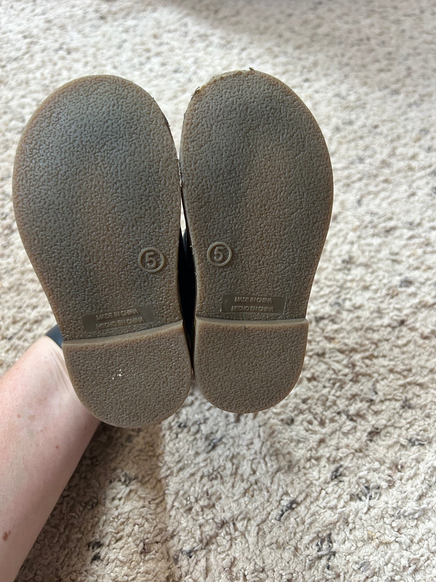 Seller 120 GUC Old Navy Black Boots size 5C