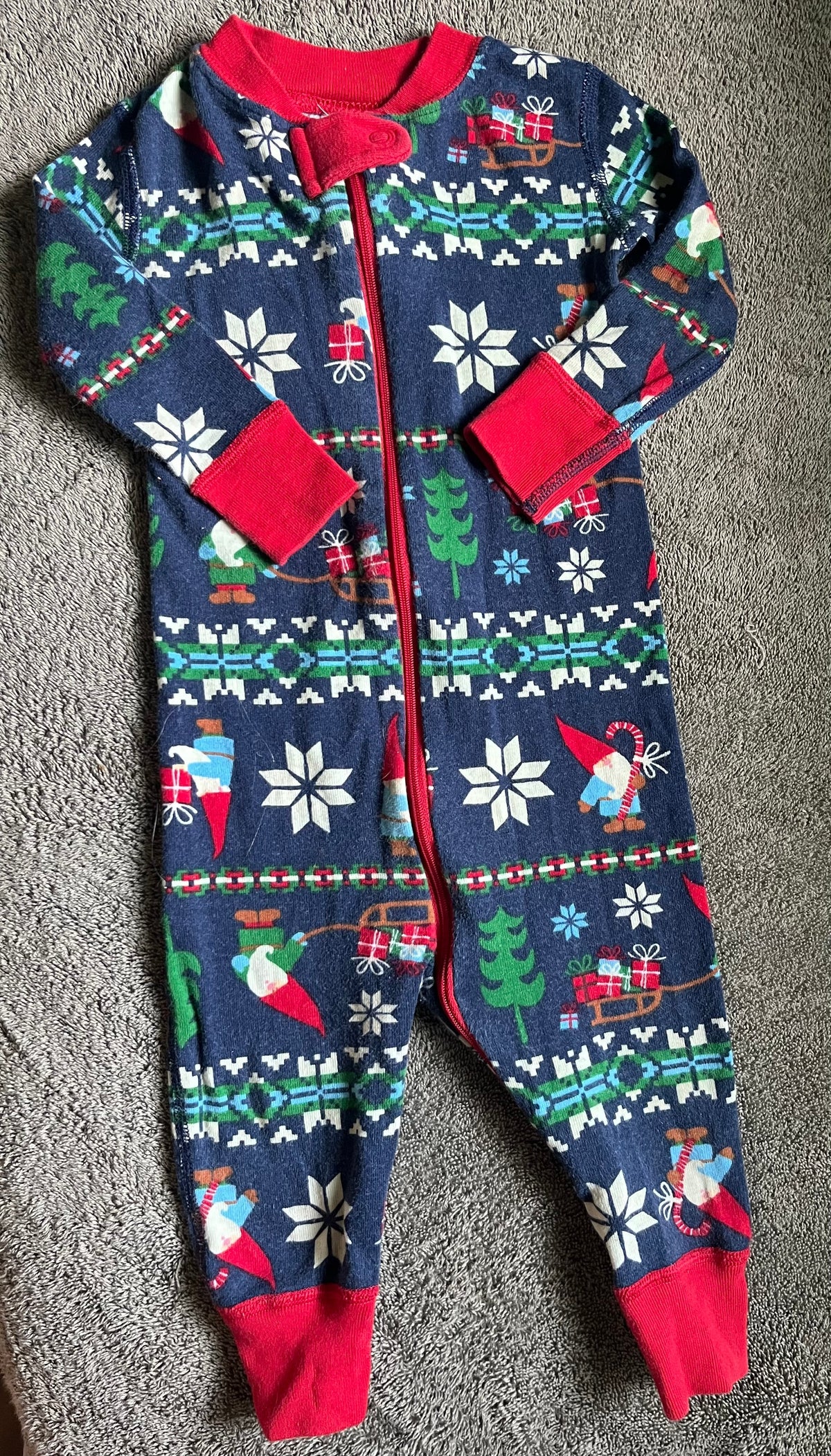 Seller #13 REDUCED Hanna Andersson boys 12-18 months Christmas gnomes footless sleeper