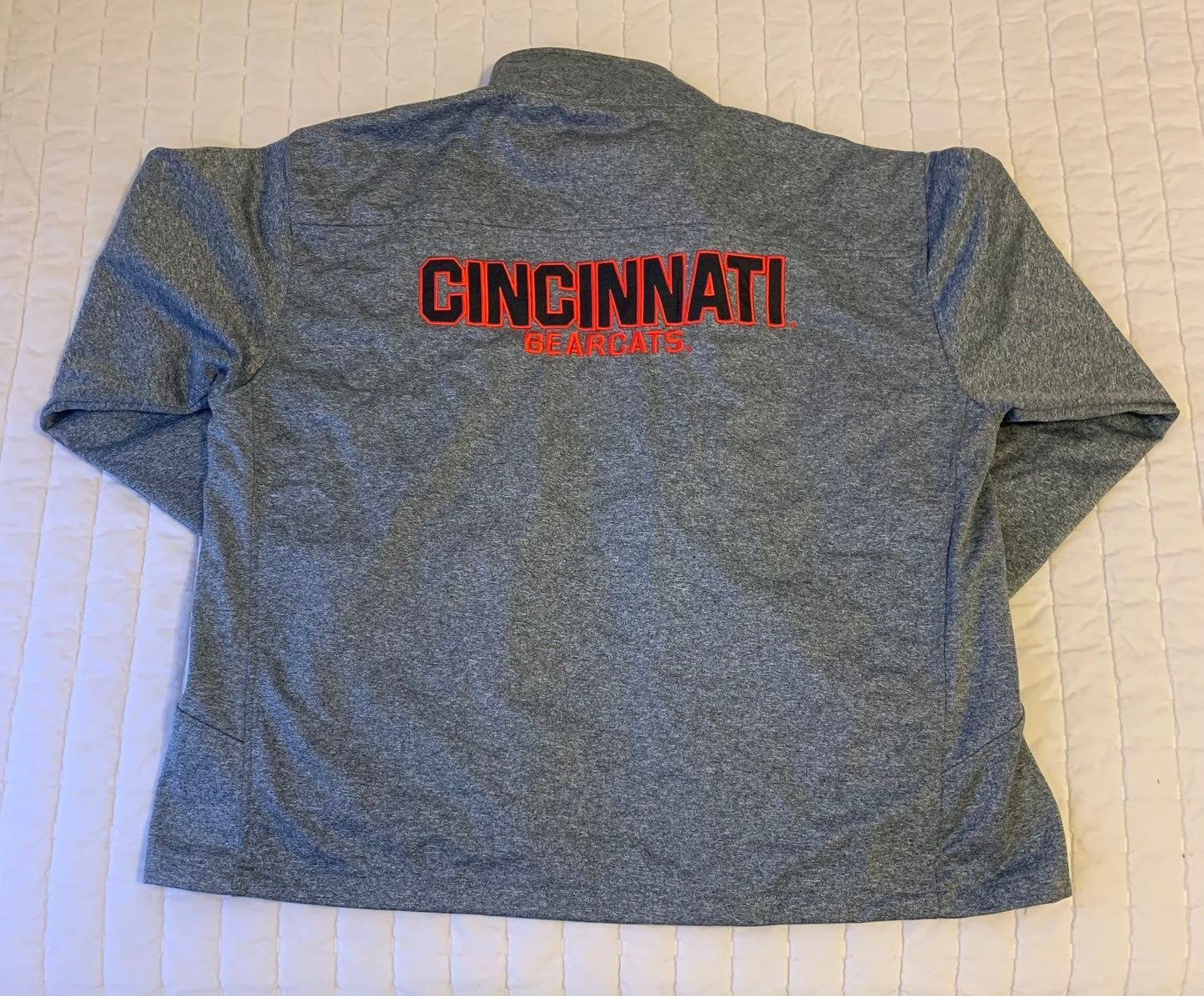Seller #204 Men’s XXL Cincinnati Bearcats UC Zip Athletic Jacket