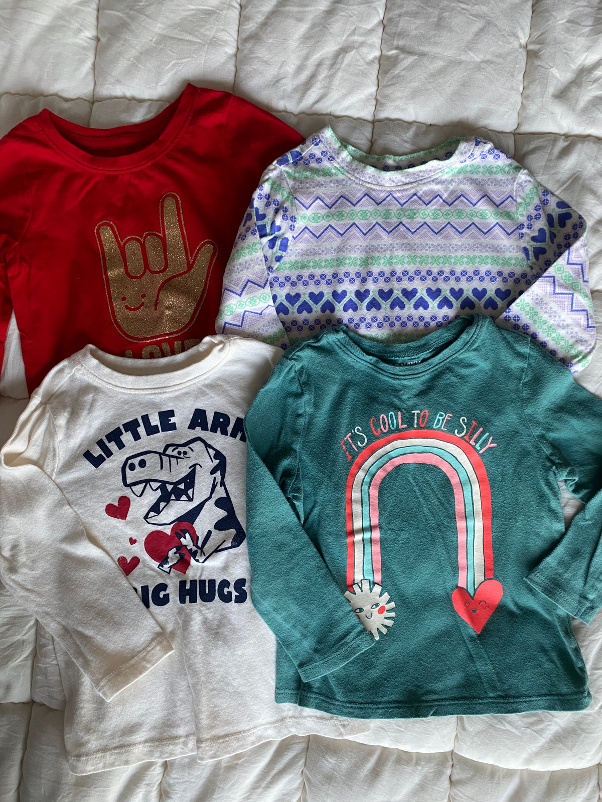 #59 bundle of girls 2t Old Navy and Cat and Jack tshirts