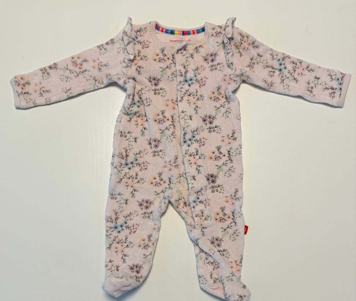#93 magnetic me fleece sleeper size 0-3 months