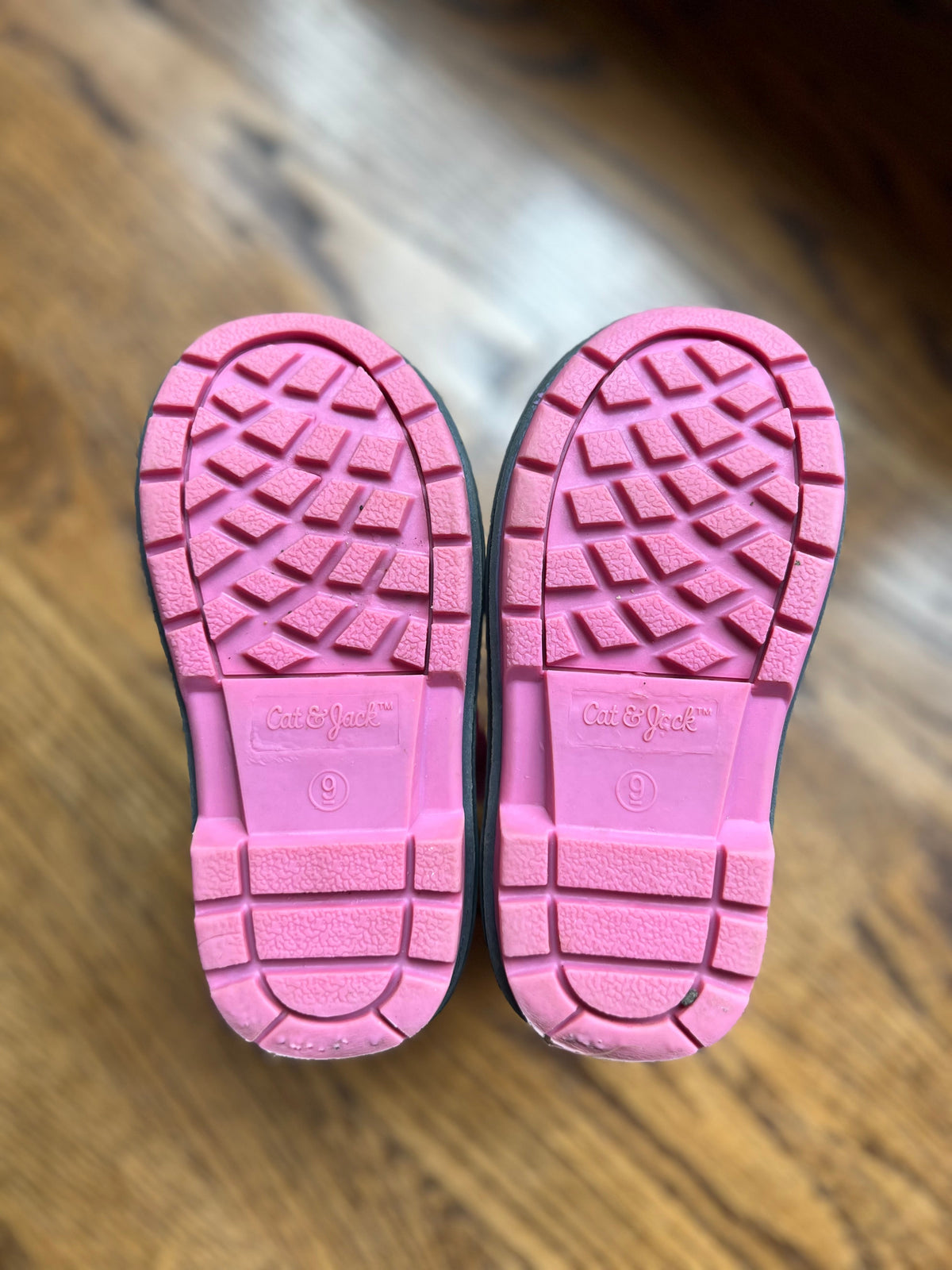 REDUCED - Seller #115 - Cat & Jack Toddler Girl Size 9 Pink & Gray Winter Snow Boots, VGUC