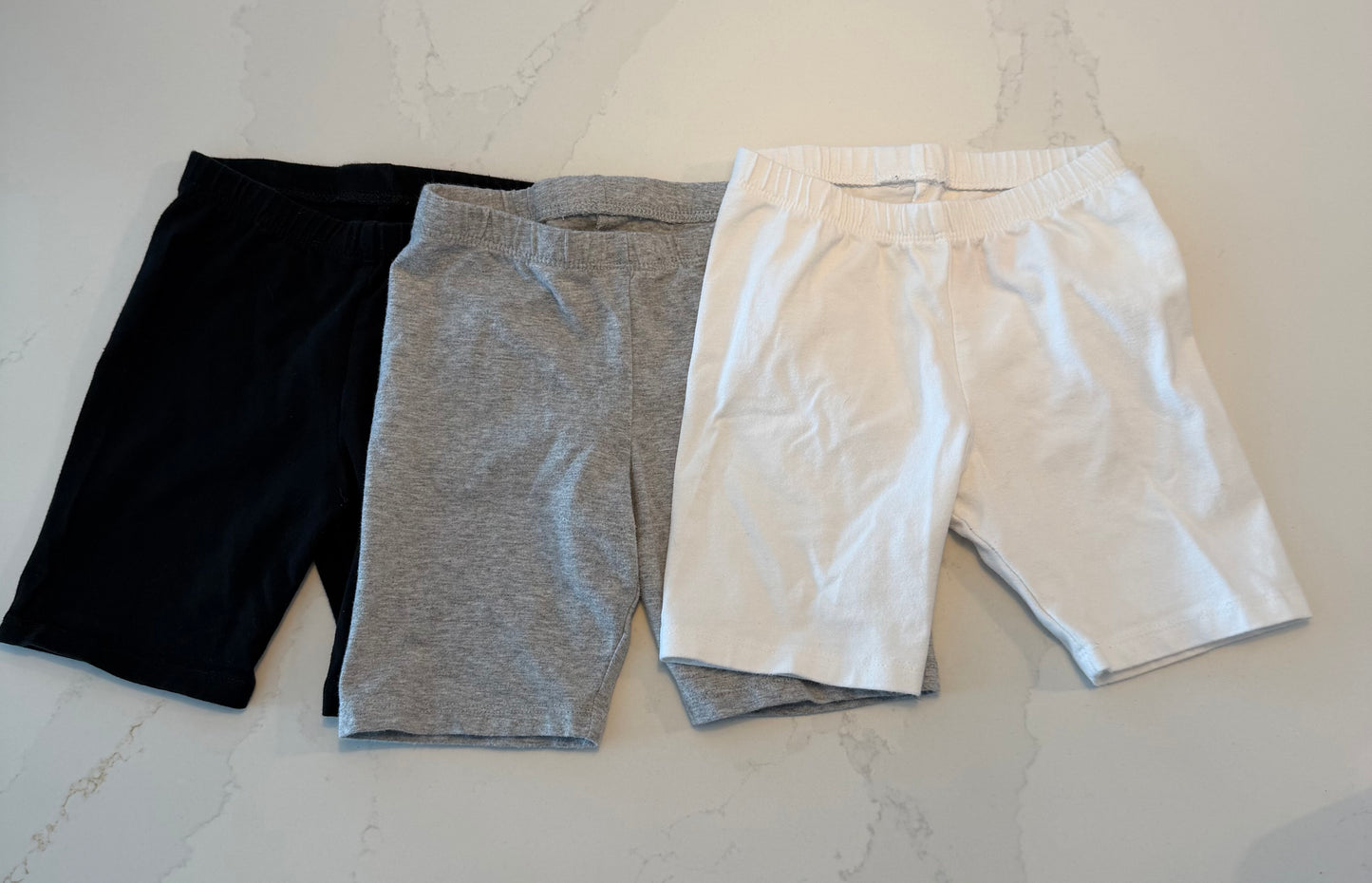 #133 cat & jack shorts 4t