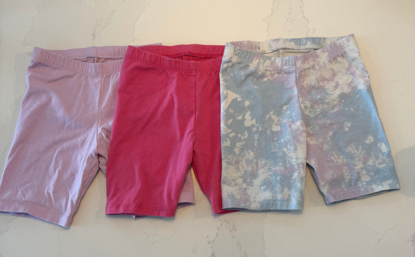 #133 cat & jack 4T shorts