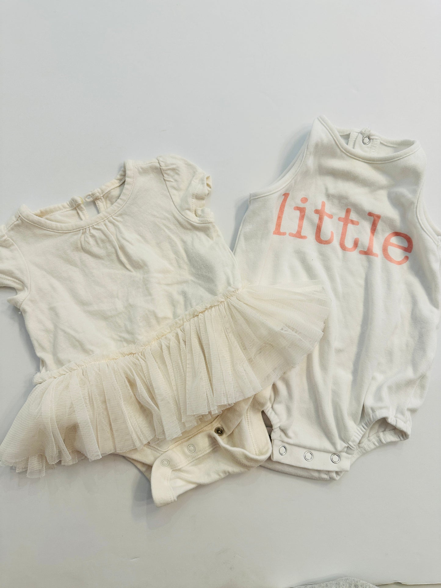 (#158) BUNDLE | tiny victories&GAP | EUC | 0-3m | white bubble&tutu | 45227