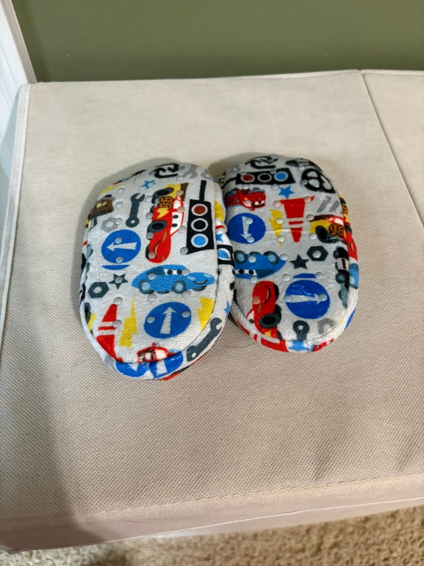 #133 6c Cars Slippers