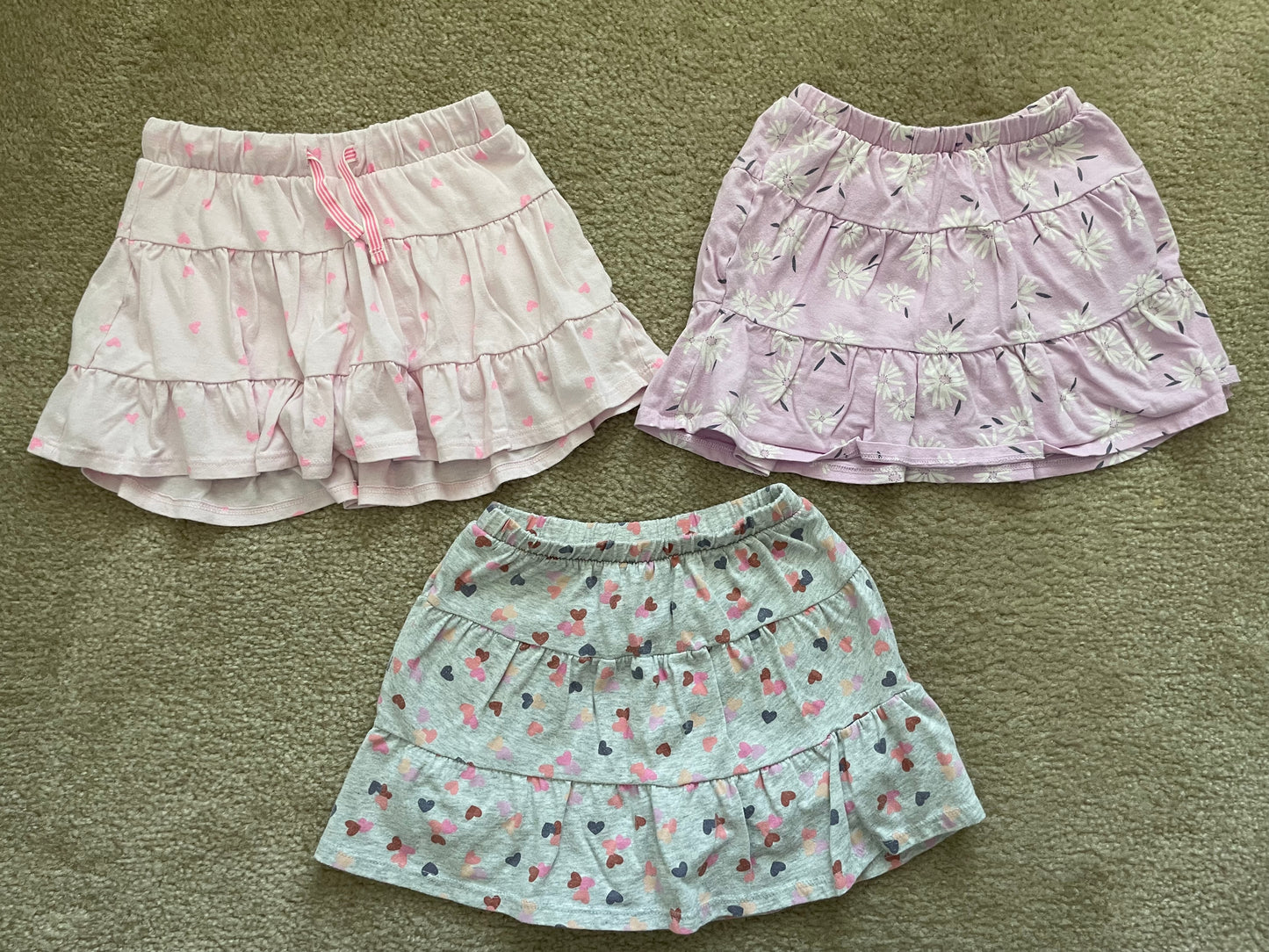 Seller 71: Girls size 6 skort bundle