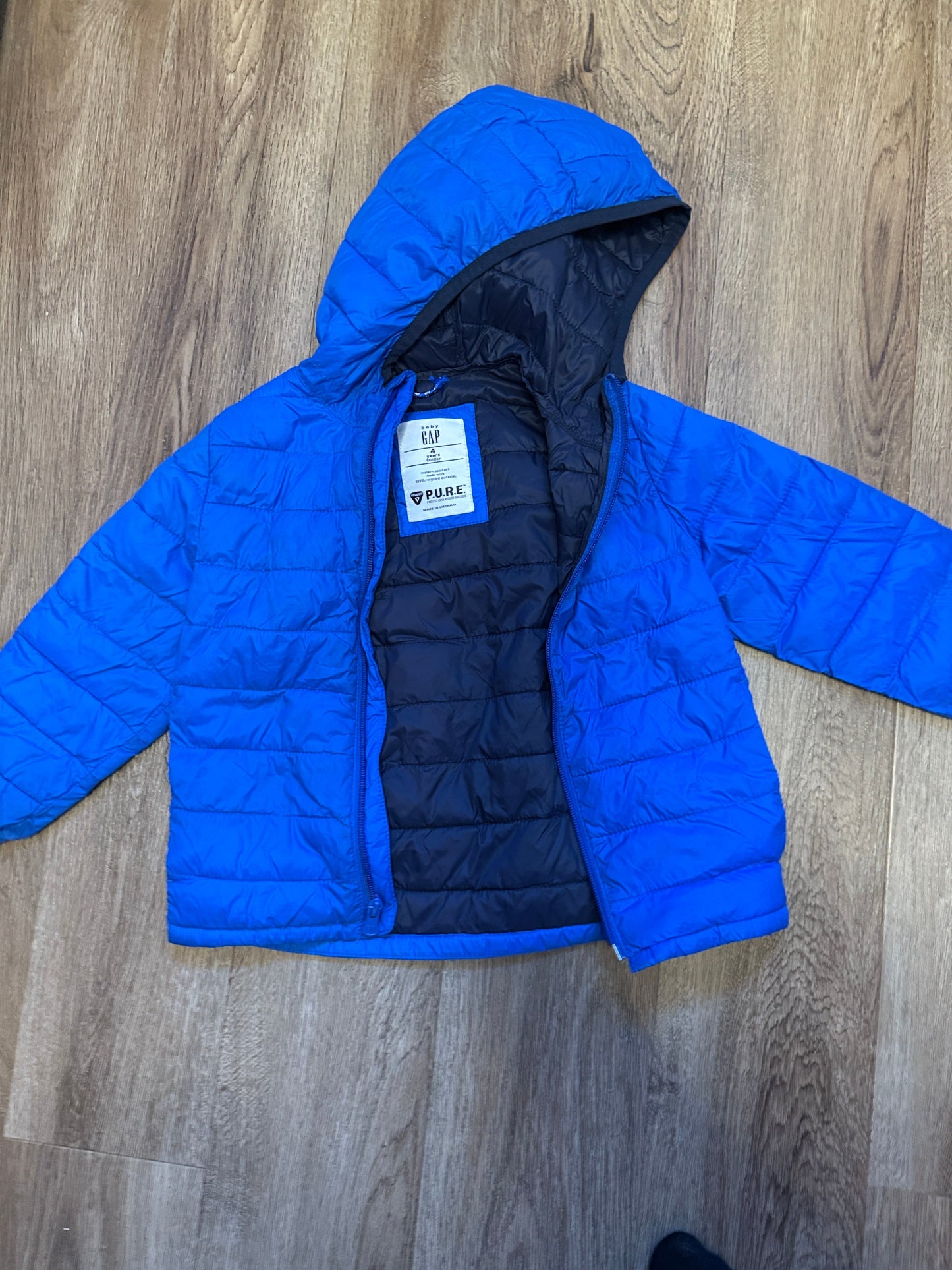 Seller 34 Gap 4t coat (2 of 2)