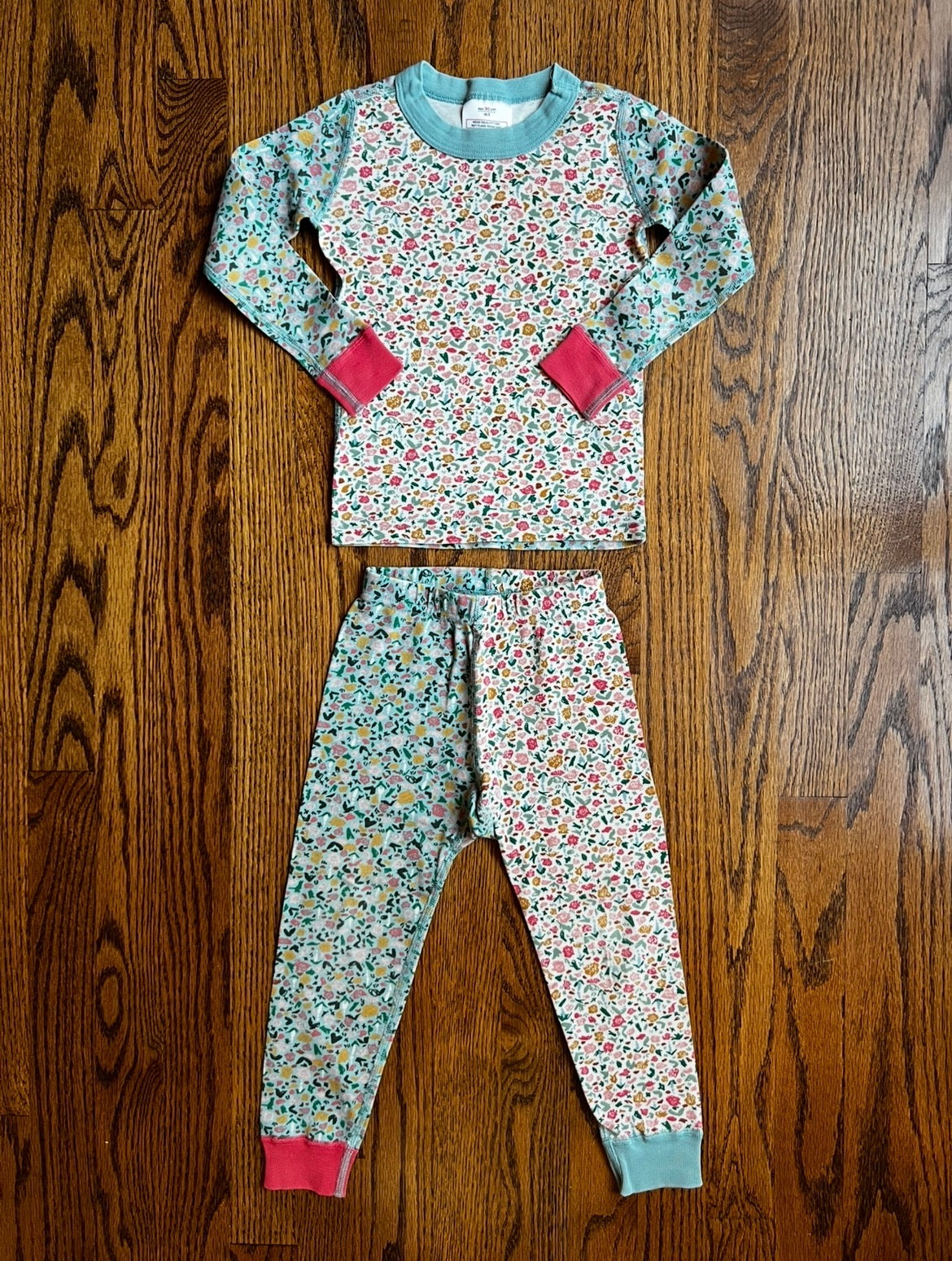 Seller #115 - Hanna Andersson Girls 3T (90 cm) Blue & White Floral Pajamas, VGUC