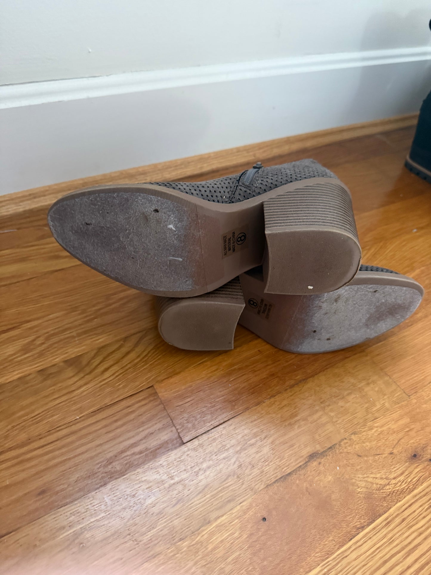 136 faux suede booties EUC - like new brown size 8