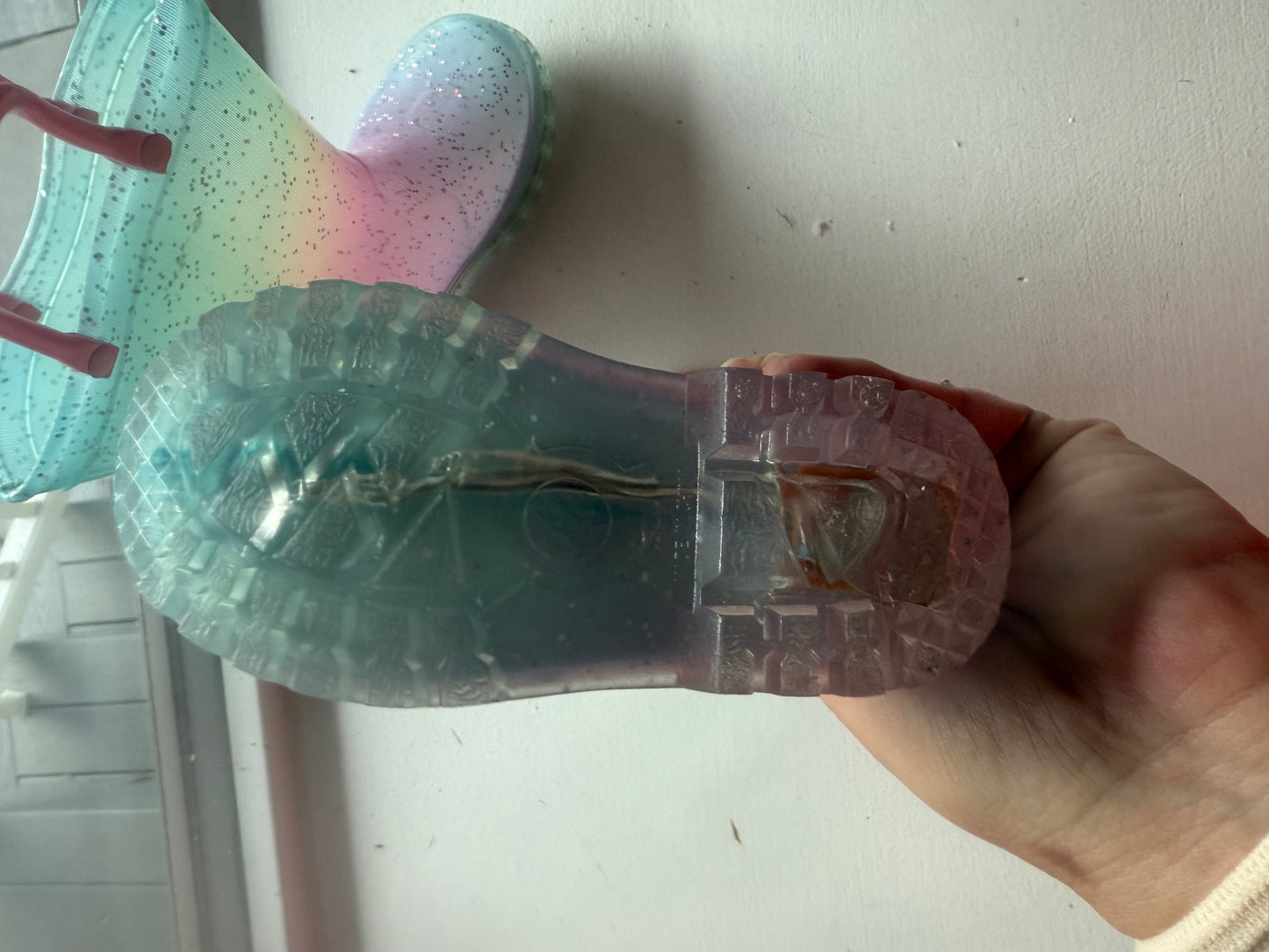 136 NWOT girls rainbow light up rainboots size 6
