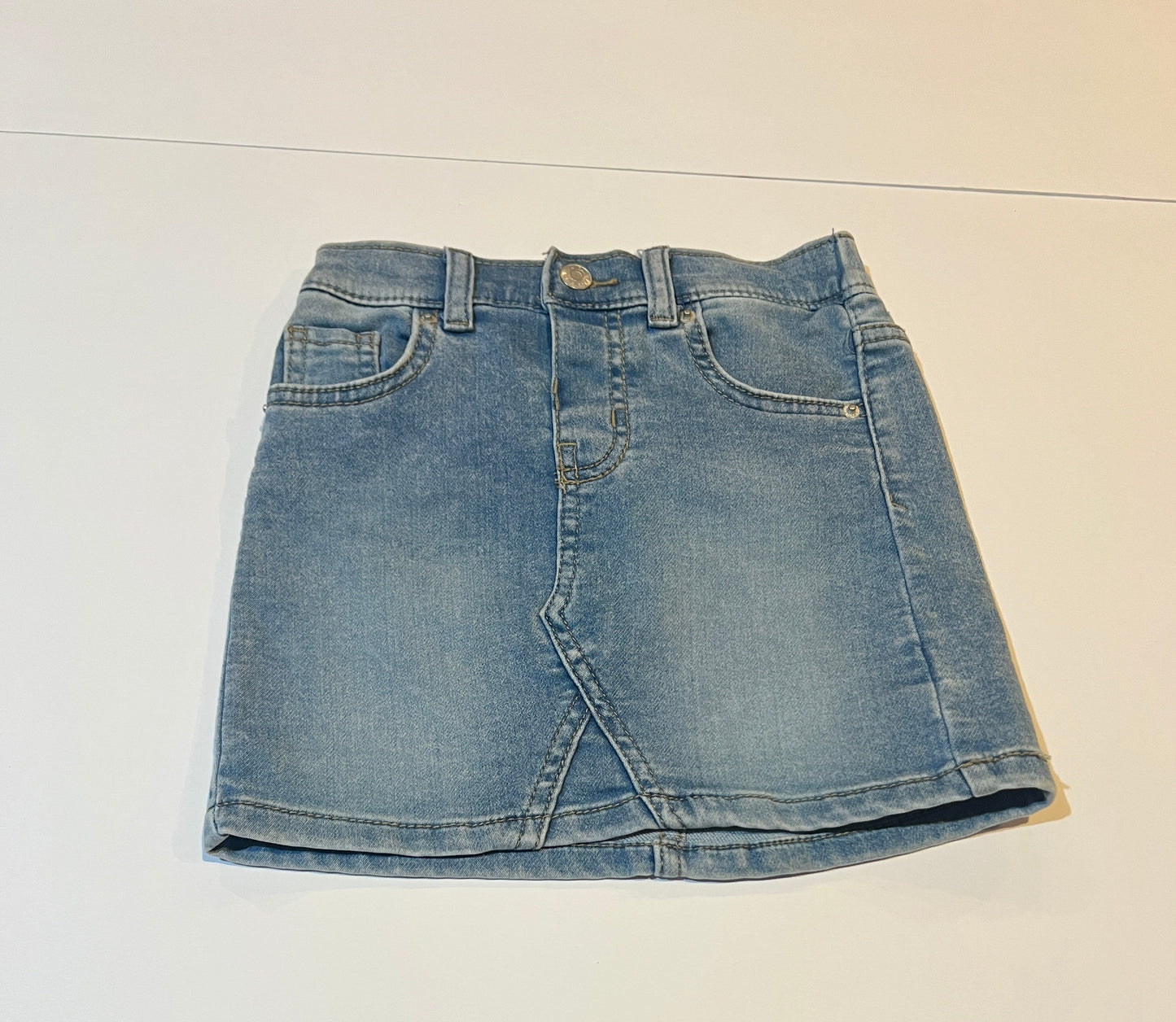 #180 NWOT Girls 4 Cat & Jack Light Blue Jean Skirt