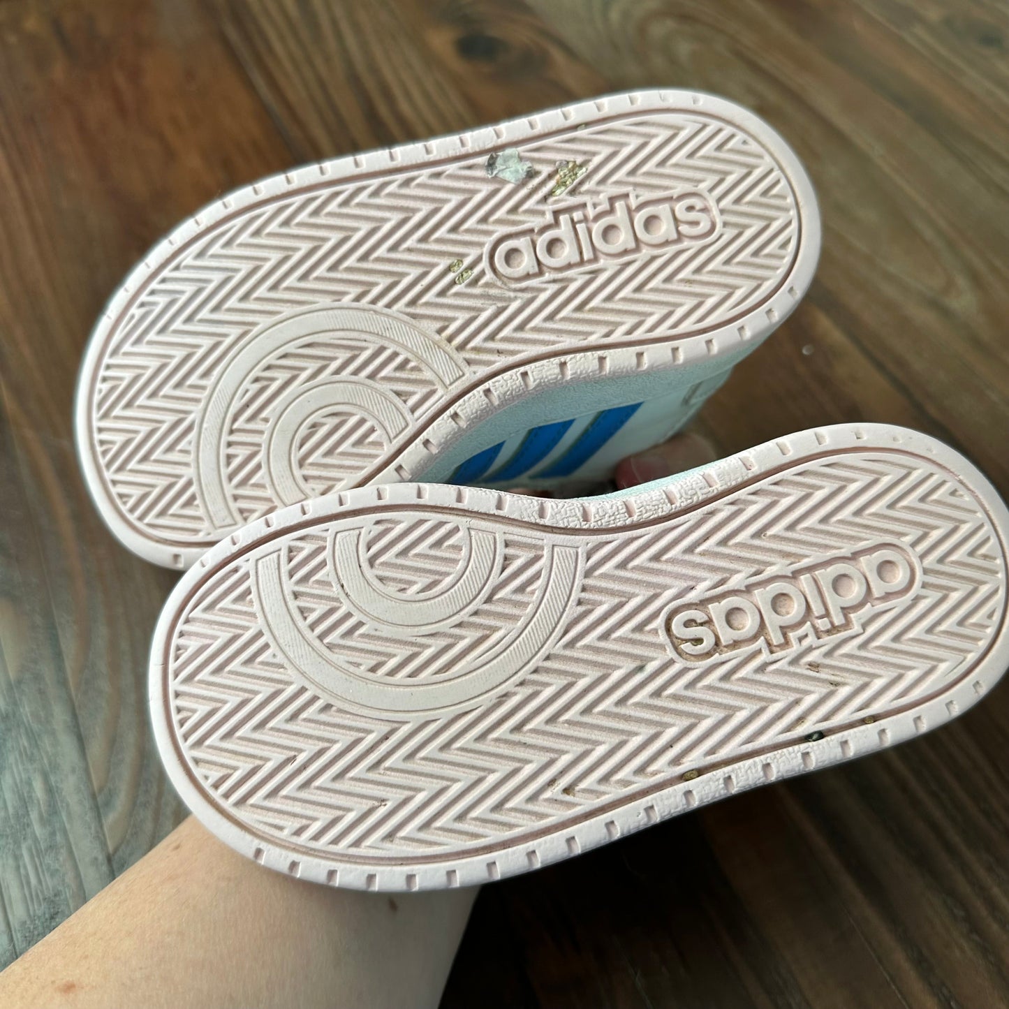 #162 Adidas Sneakers Girls 8.5