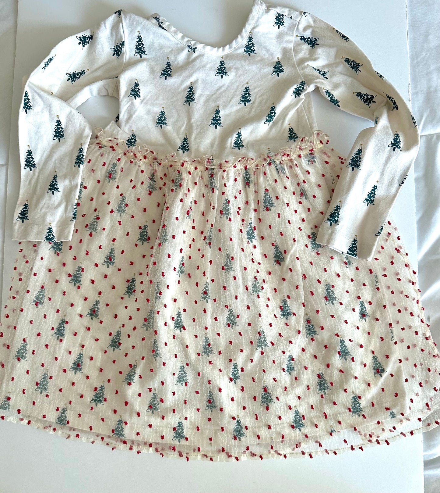 Seller #39 Hanna Christmas dress 4T tulle overlay hard to find