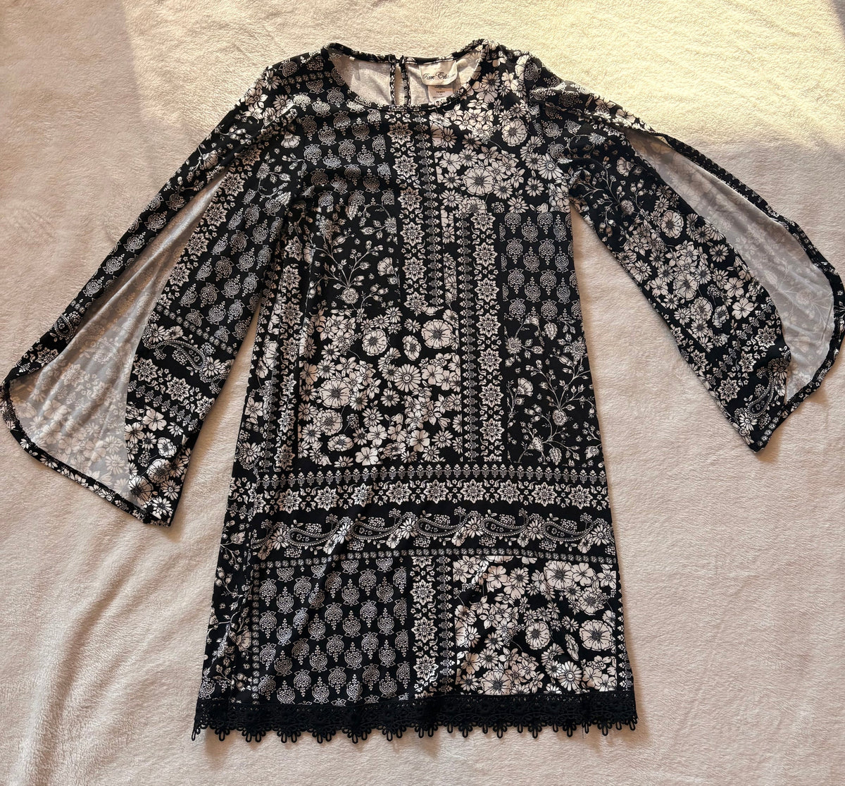 #102 - Rare Editions girls size 14 slit sleeve dress