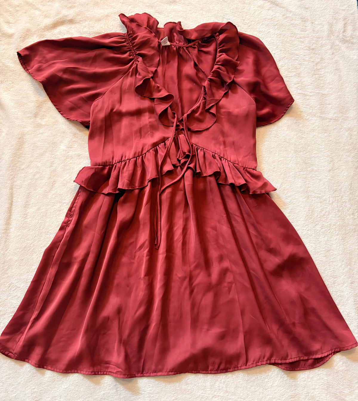 #102 - Old Navy Women's size S burgundy short sleeve dress