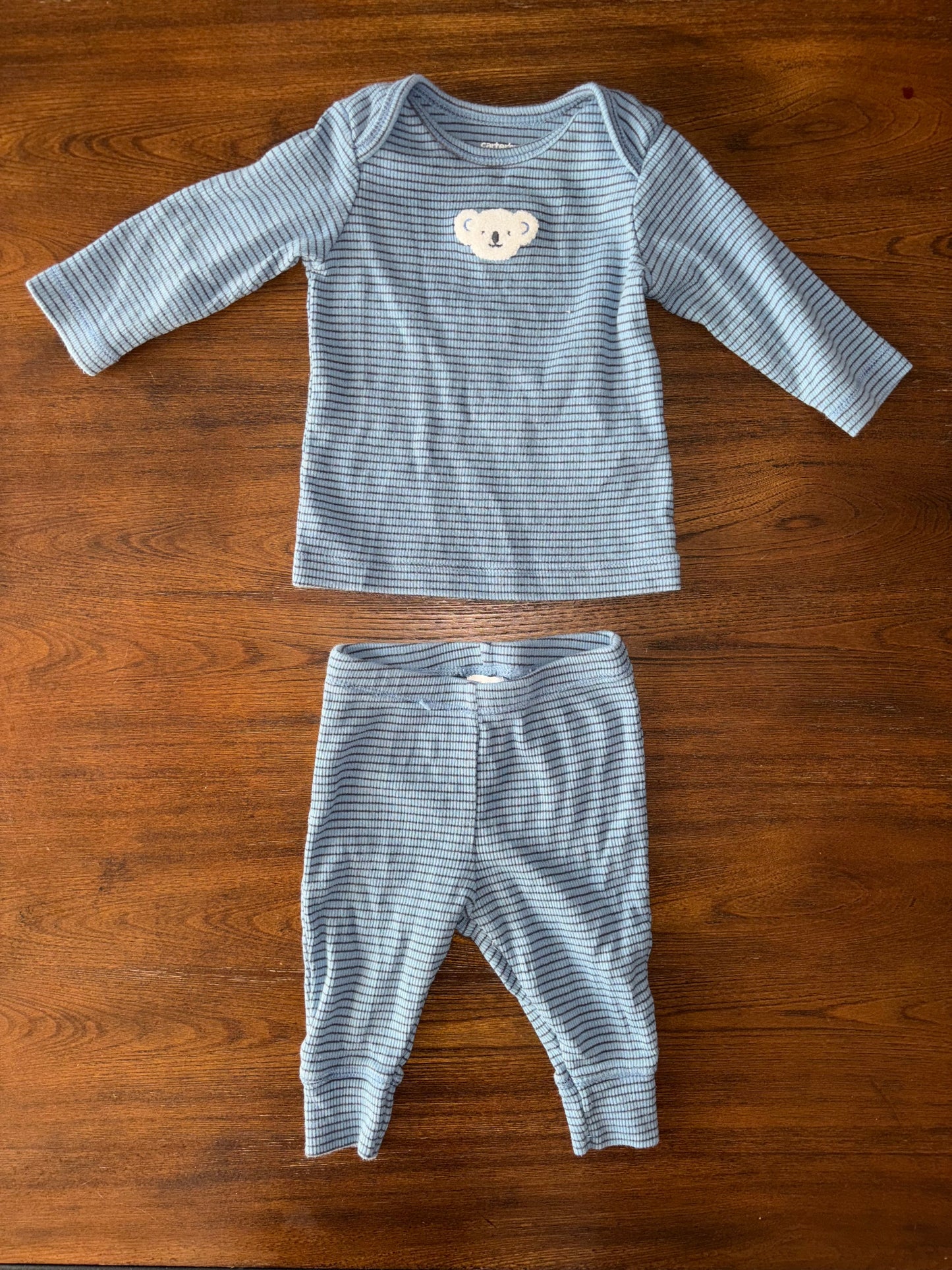 #70 GUC Carters 3 month pajamas