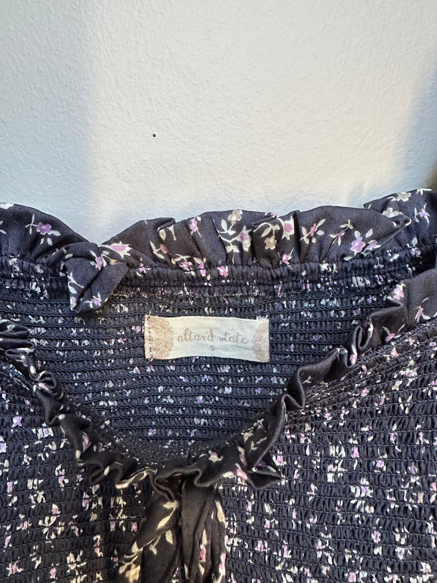 #130 Altar’d State Women’s Sz M Floral Crop Top