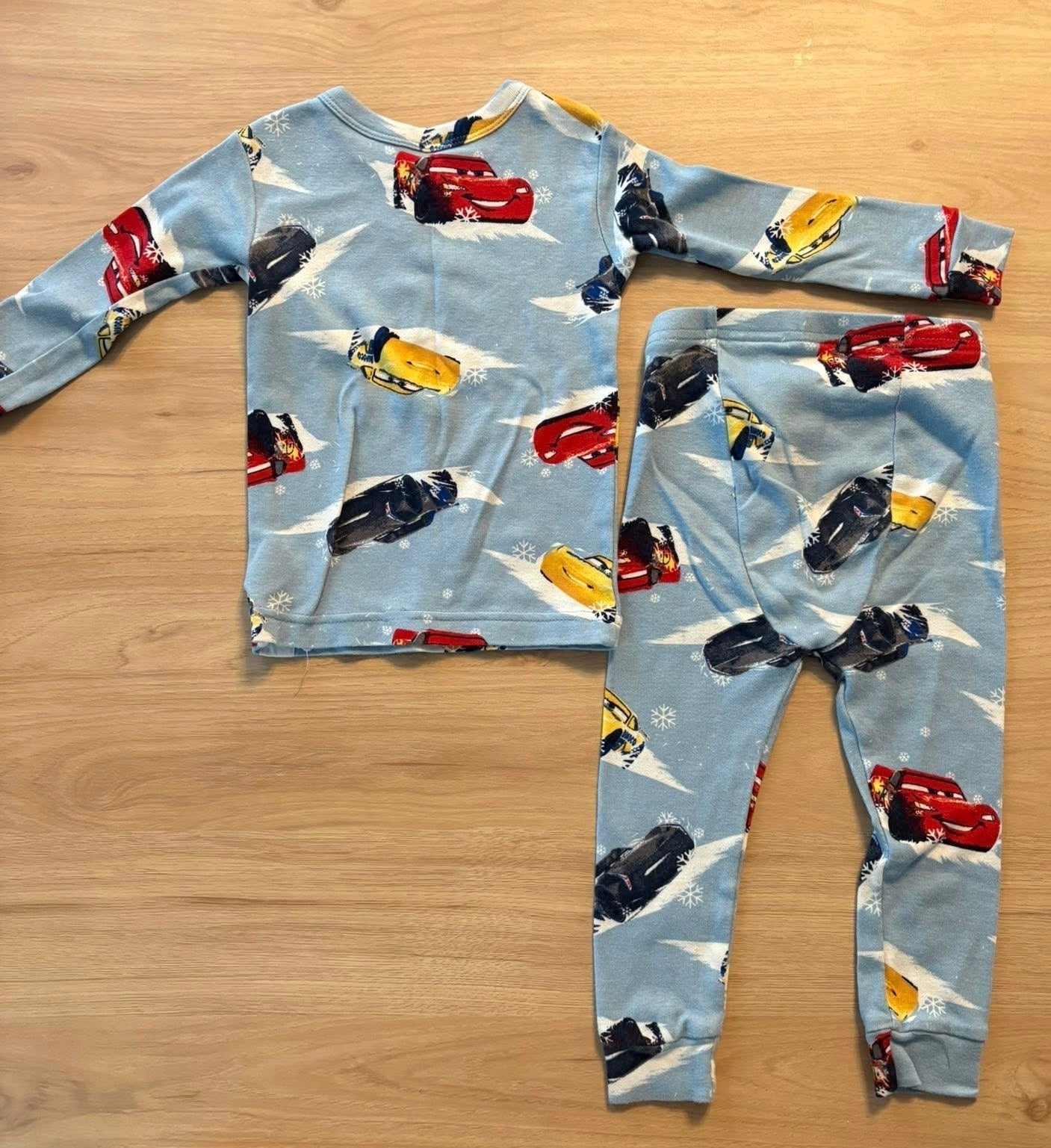 #133 **REDUCED** 12-18 Months Gap Cars Pajamas