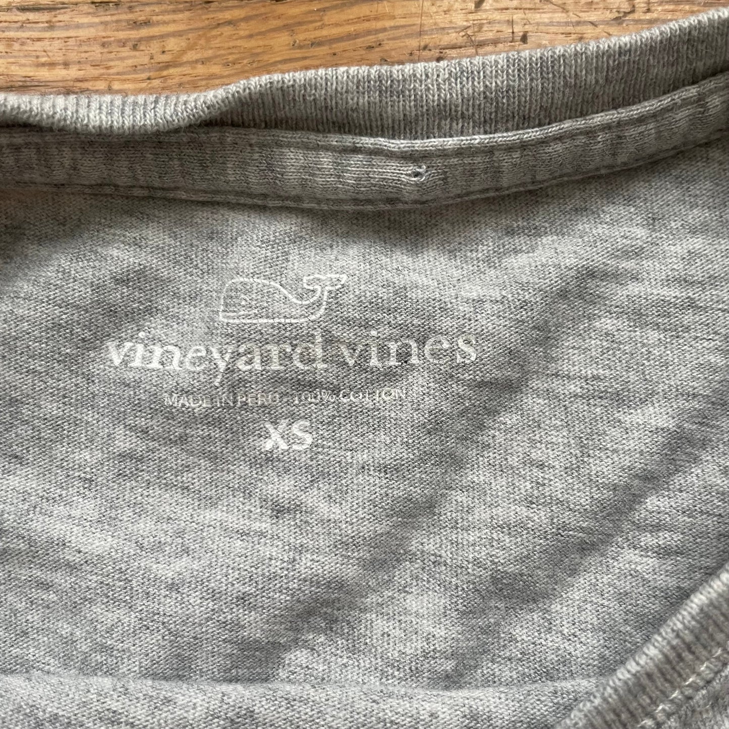 #116 Vineyard Vines Yeti Long sleeve xs REDUCED