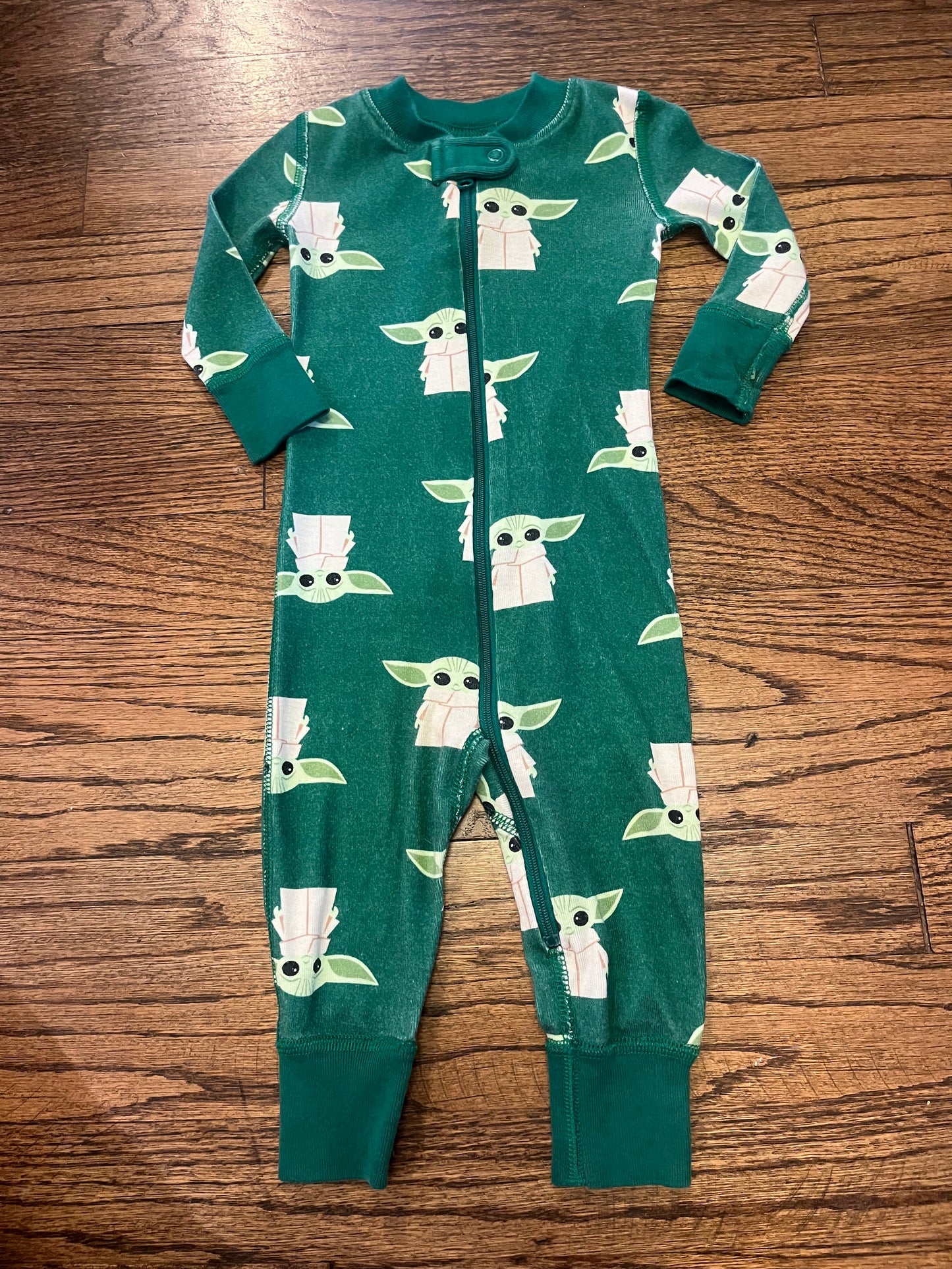 #67 Hanna Andersson yoda pajamas 3-6 months