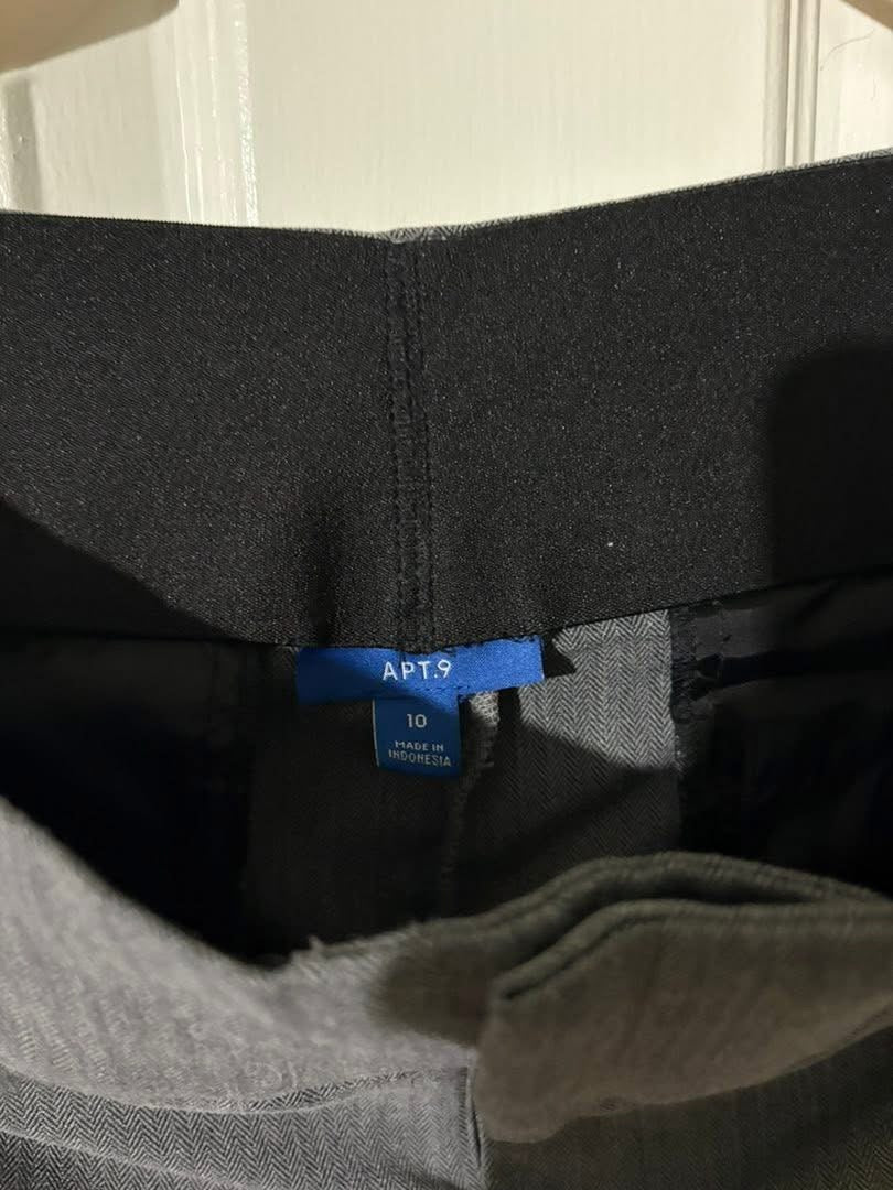 #133 **REDUCED** Women’s Size 10 Dress Pant Bundle