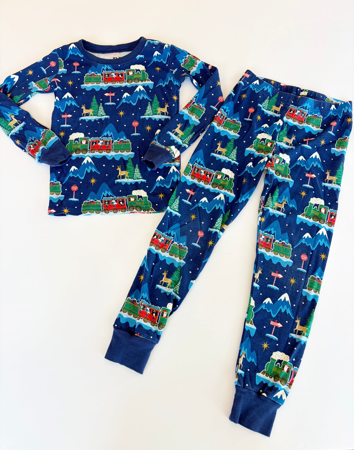 #96 | Size 6 | Children's Place Boys Christmas Train Pajamas