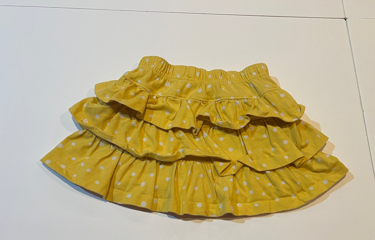 #180 Girls 100 (4) Hanna Andersson Yellow Polka Dot Skort