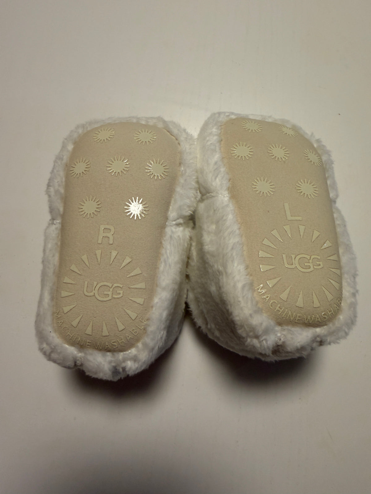 NEW Ugg baby booties size 0/1