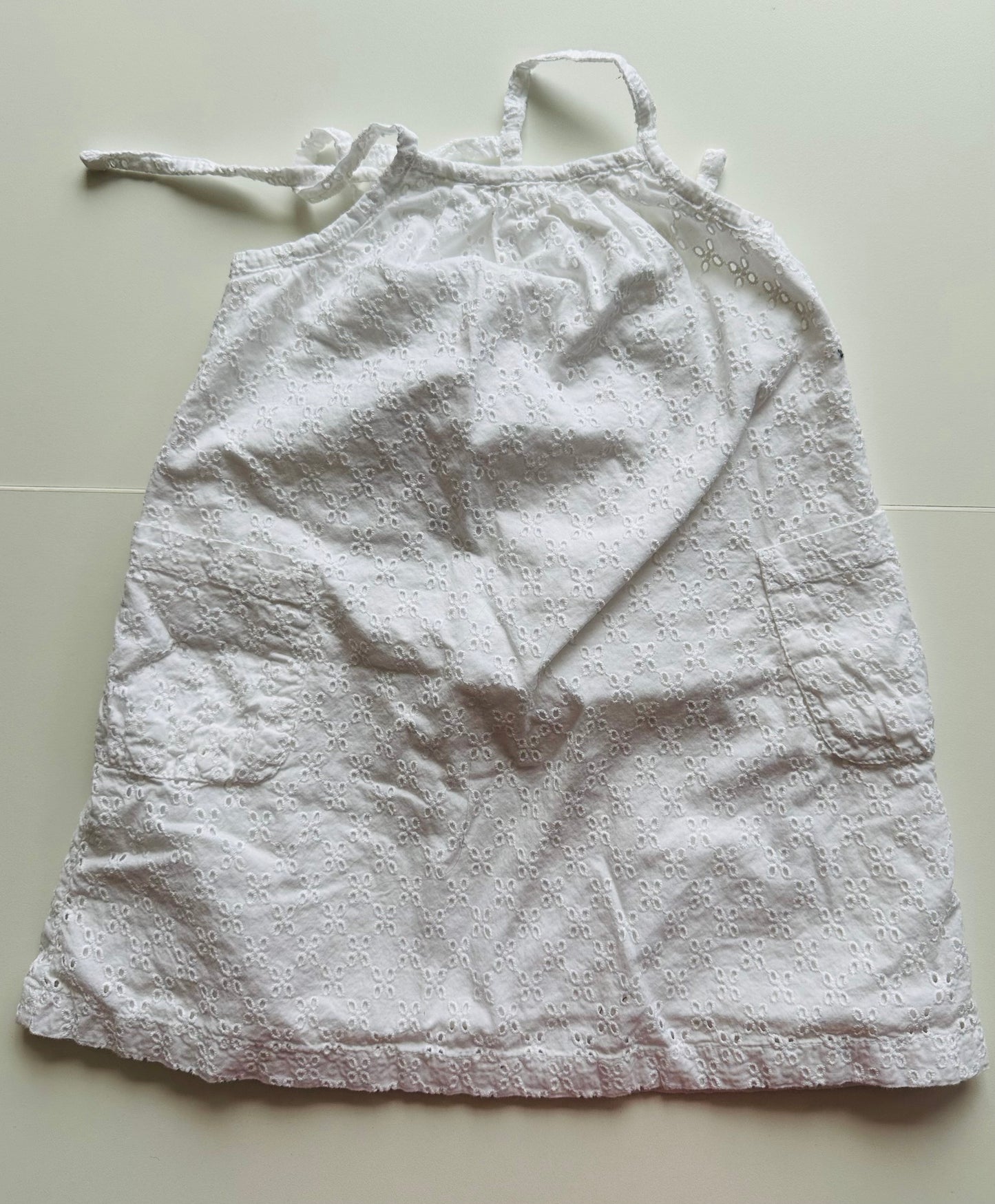 #130 Hanna Andersson Sz 90 3T White Eyelet Dress