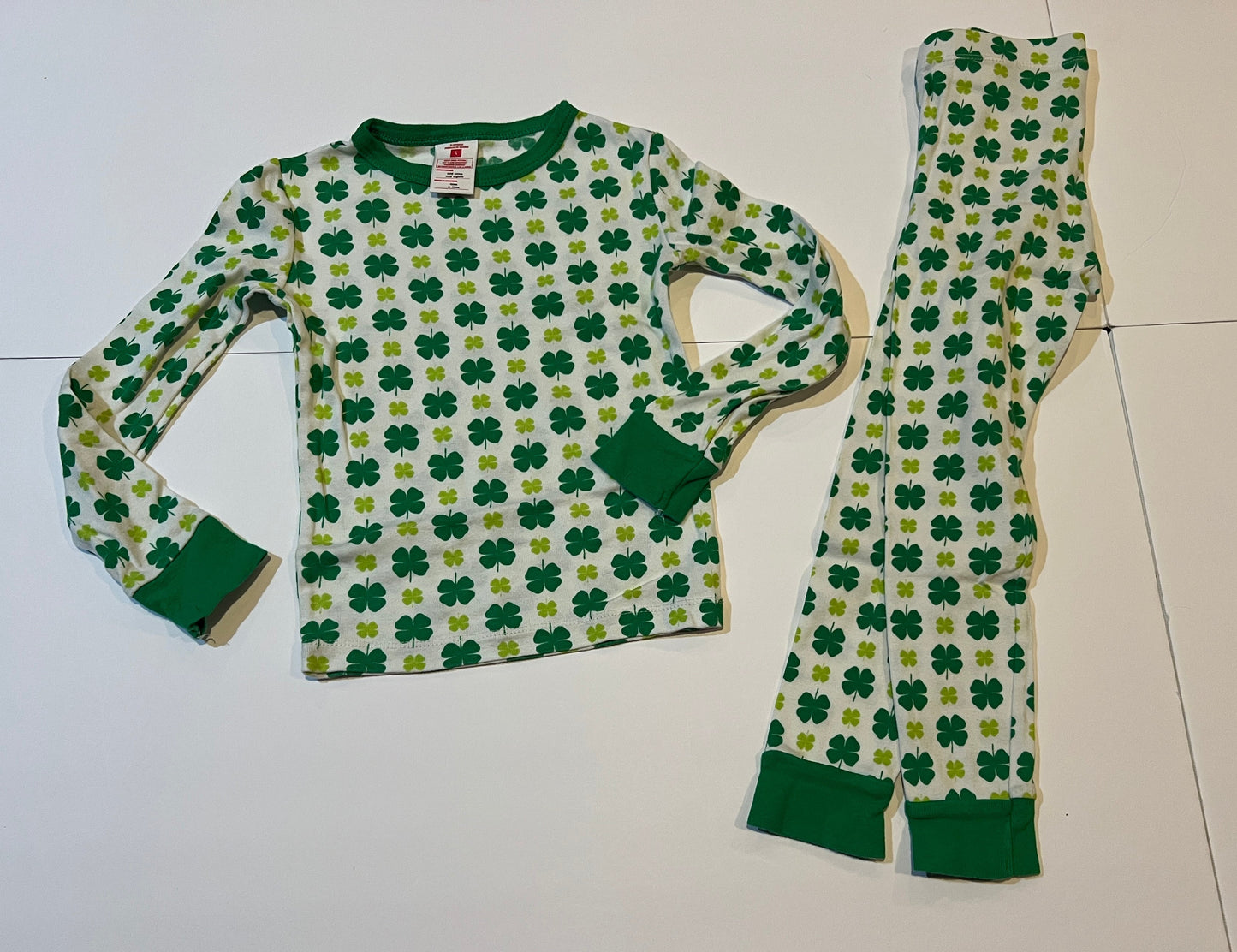 #180 Unisex (Girls/Boys) 4 Shamrock St. Patrick's Day Pajamas