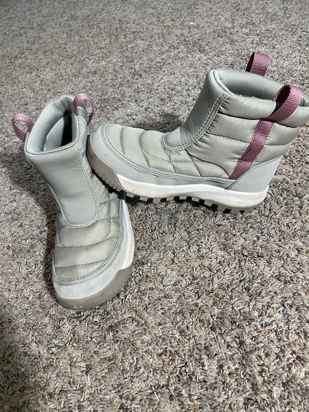 Seller #57 Girls Columbia size 5 Boots