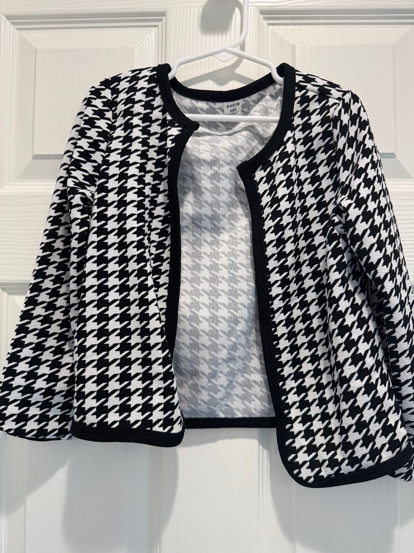 #53 girl blazer size 7