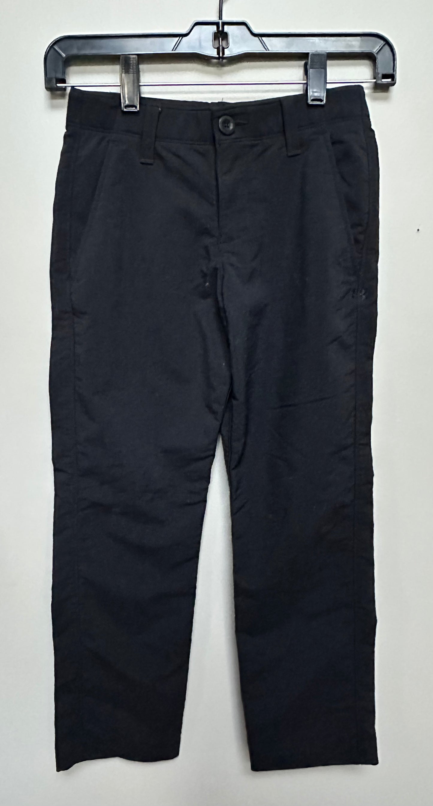 #130 Under Armour Sz 8 Boys Golf Pants