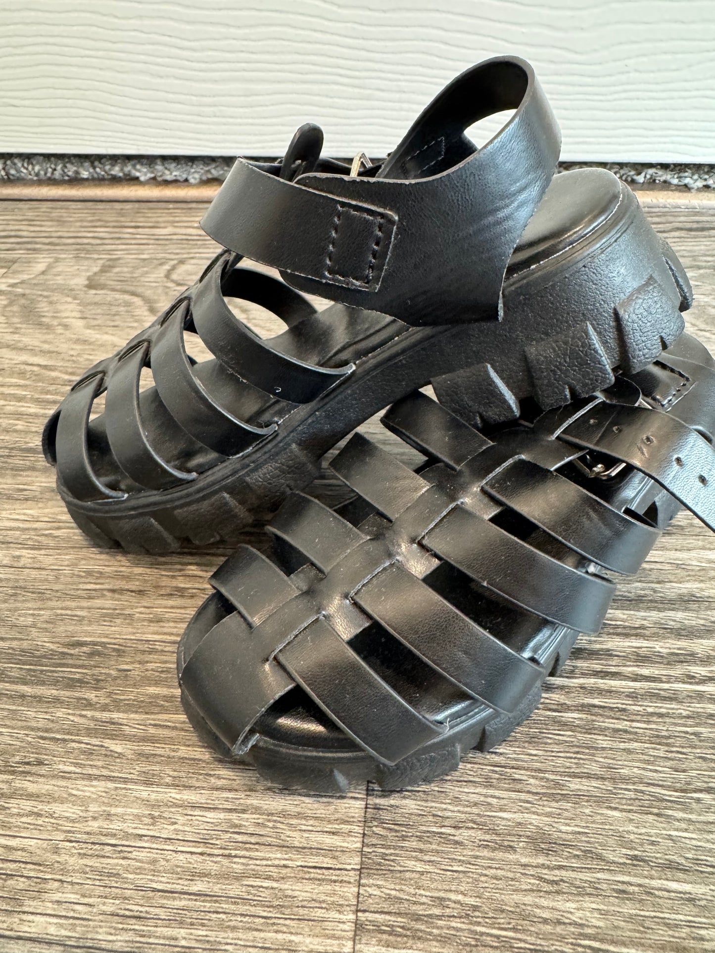 #53 girl shoes size 13