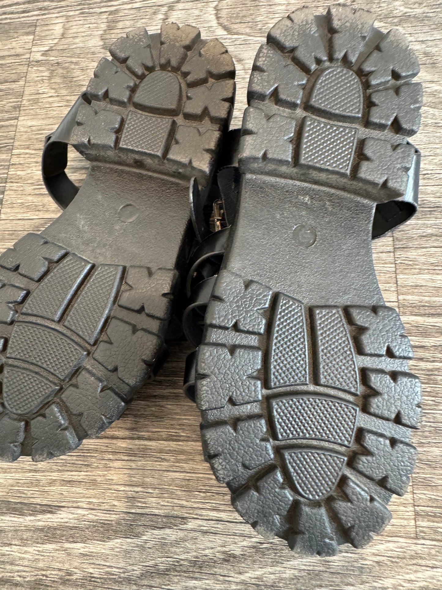 #53 girl shoes size 13