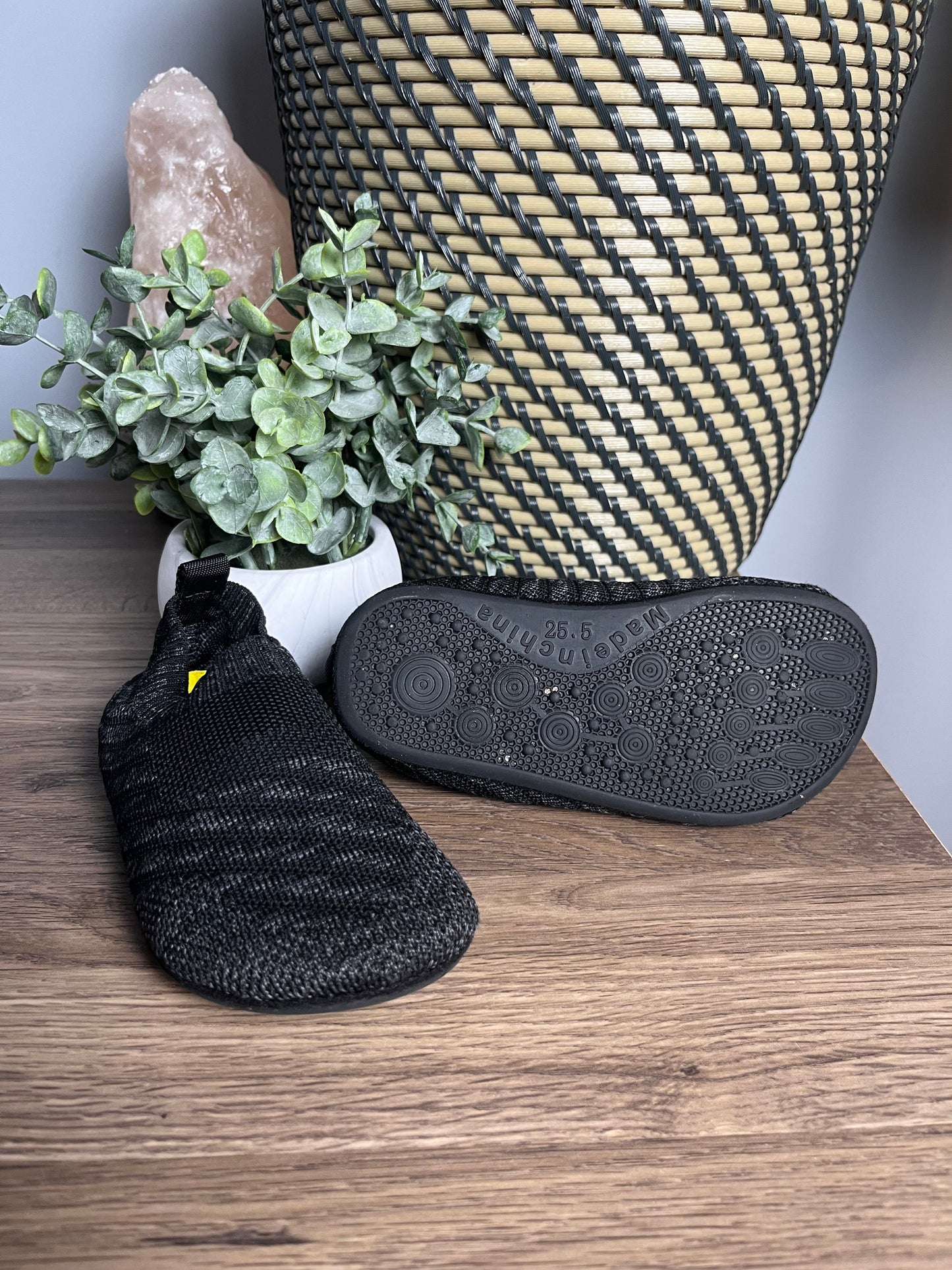 Seller #213 Size 8.5/9 Toddler Black Indoor No Slip Slipper EUC