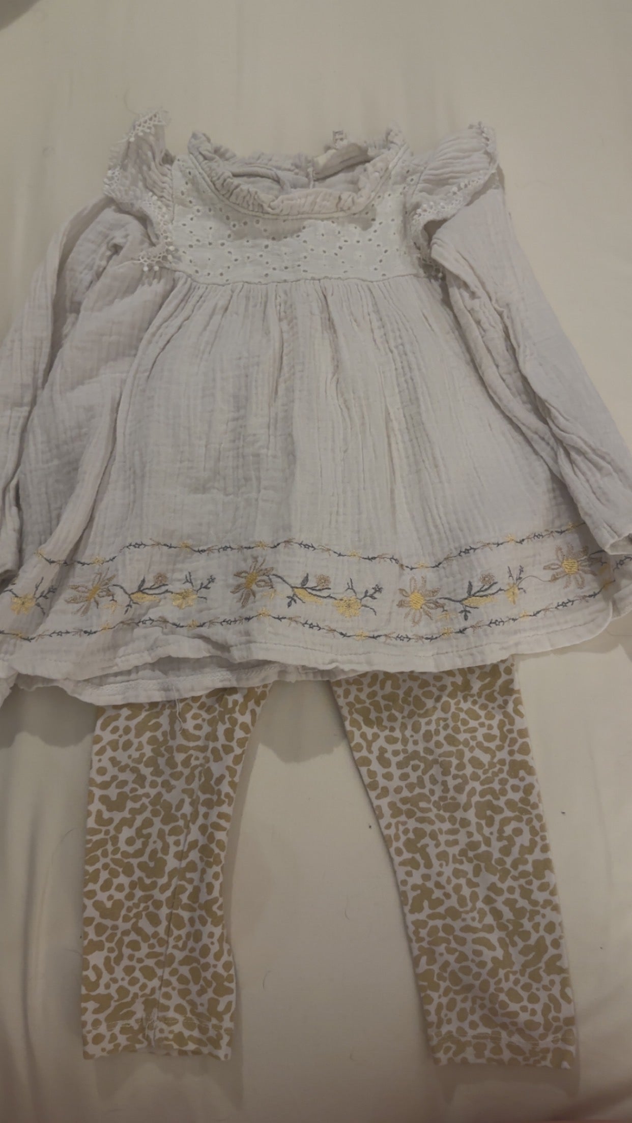 #24 2t Jessica Simpson outfit