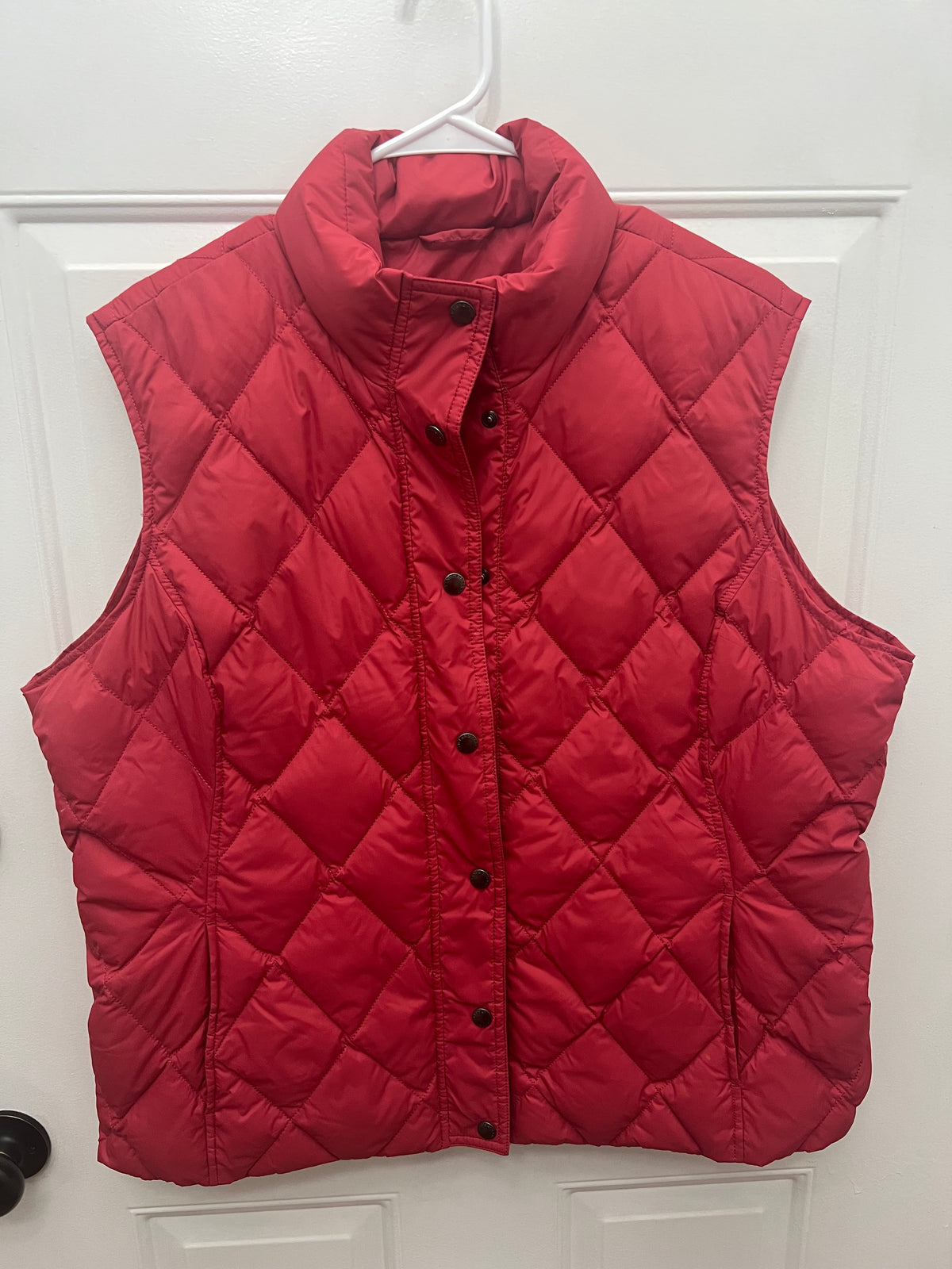 #180 Lands End Womens size XL red vest