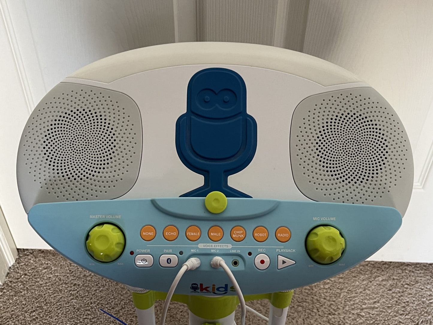 #124 Kids Karaoke Machine with pedestal