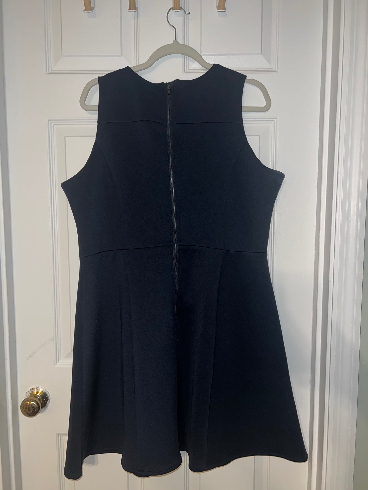 #67 Harve Bernard Women's Navy Dress - Size XL